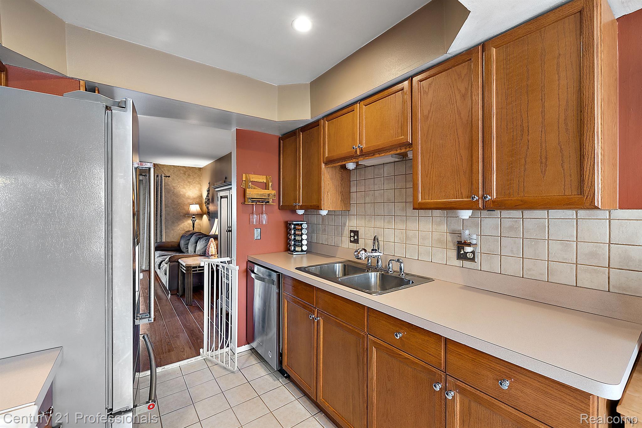 37054 W ARAGONA Drive