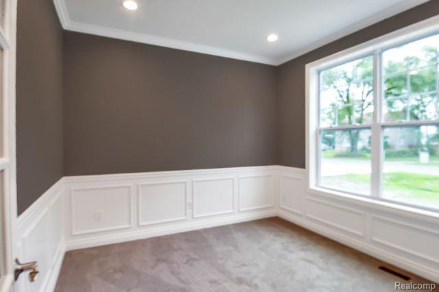 2986 Hessel Ave Drive