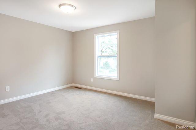 2986 Hessel Ave Drive