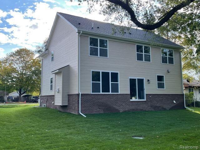 2986 Hessel Ave Drive