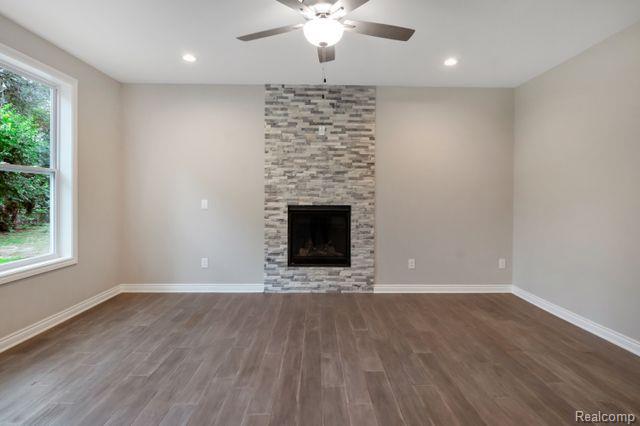 2986 Hessel Ave Drive