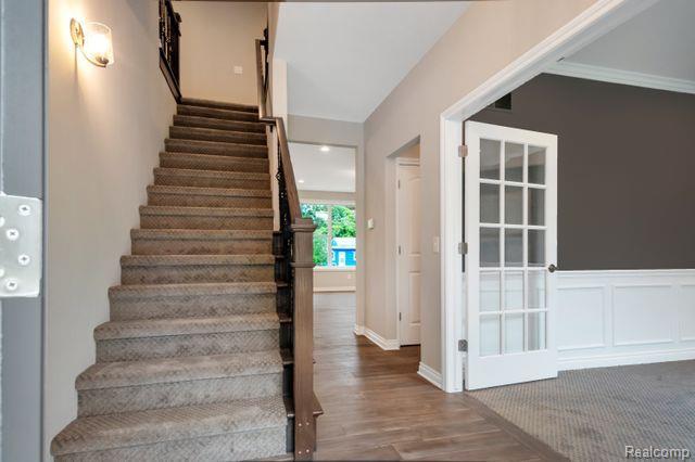 2986 Hessel Ave Drive