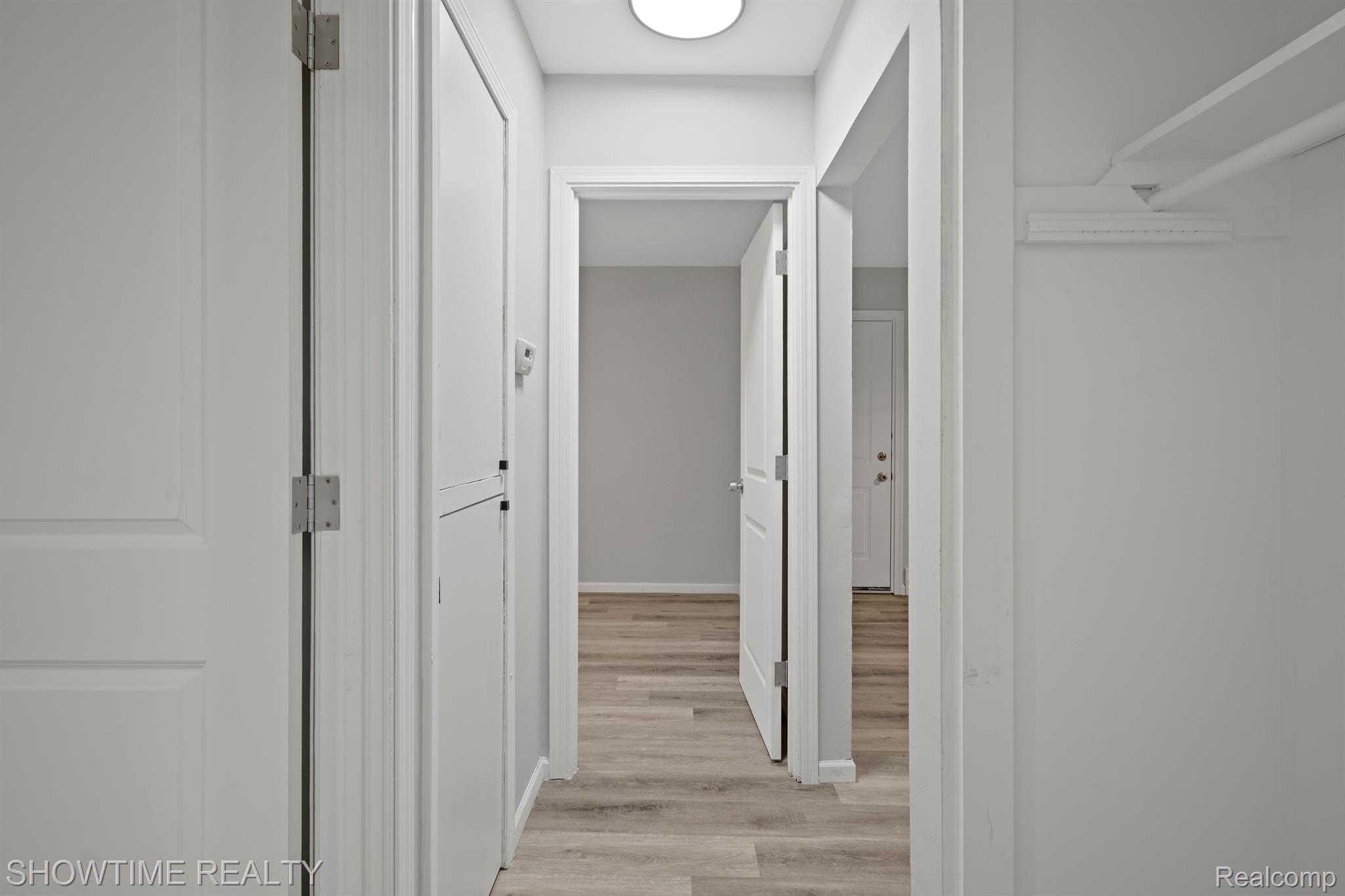 840 E BARRETT Avenue