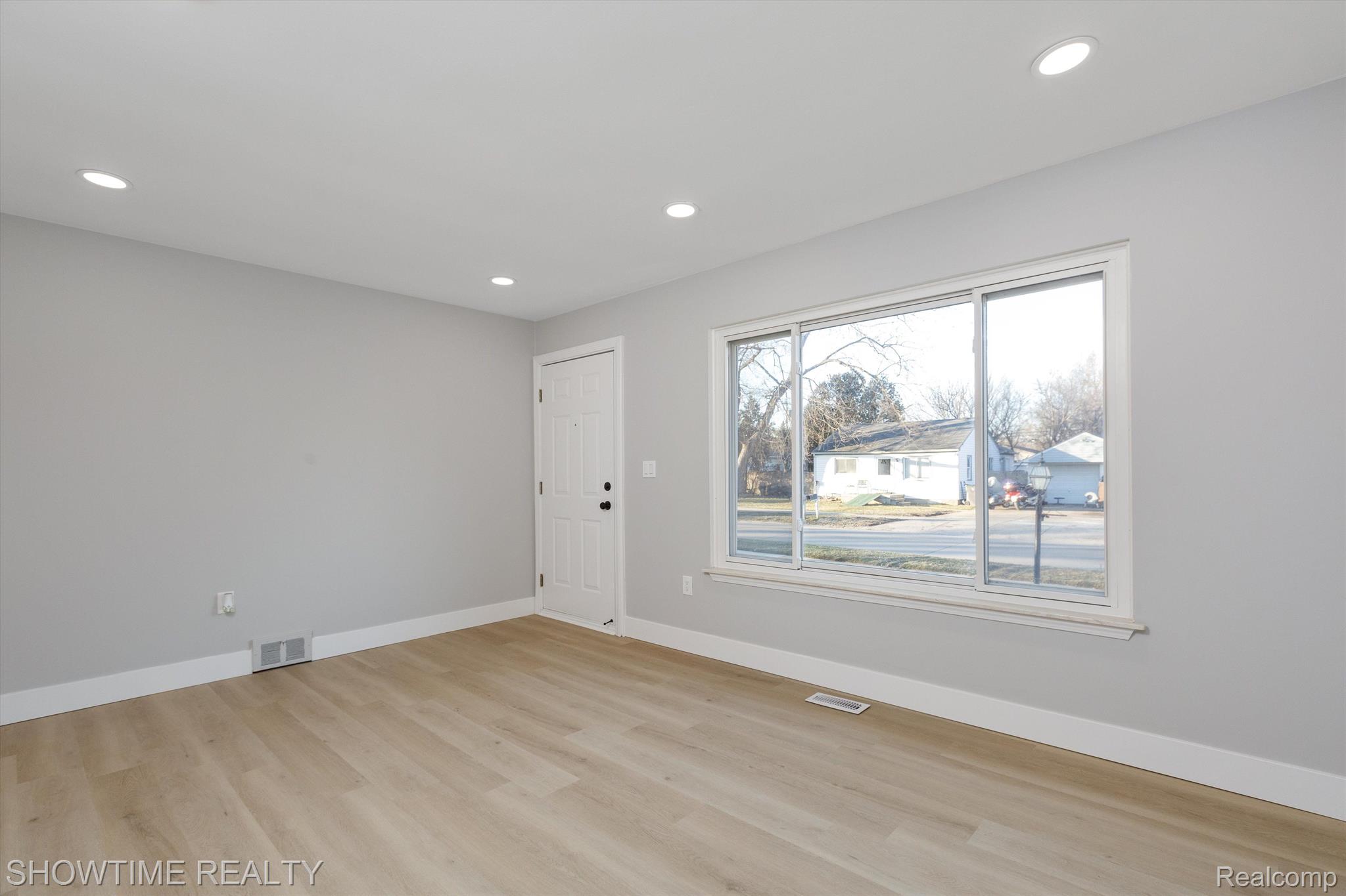 20256 WILLIAMSON Street