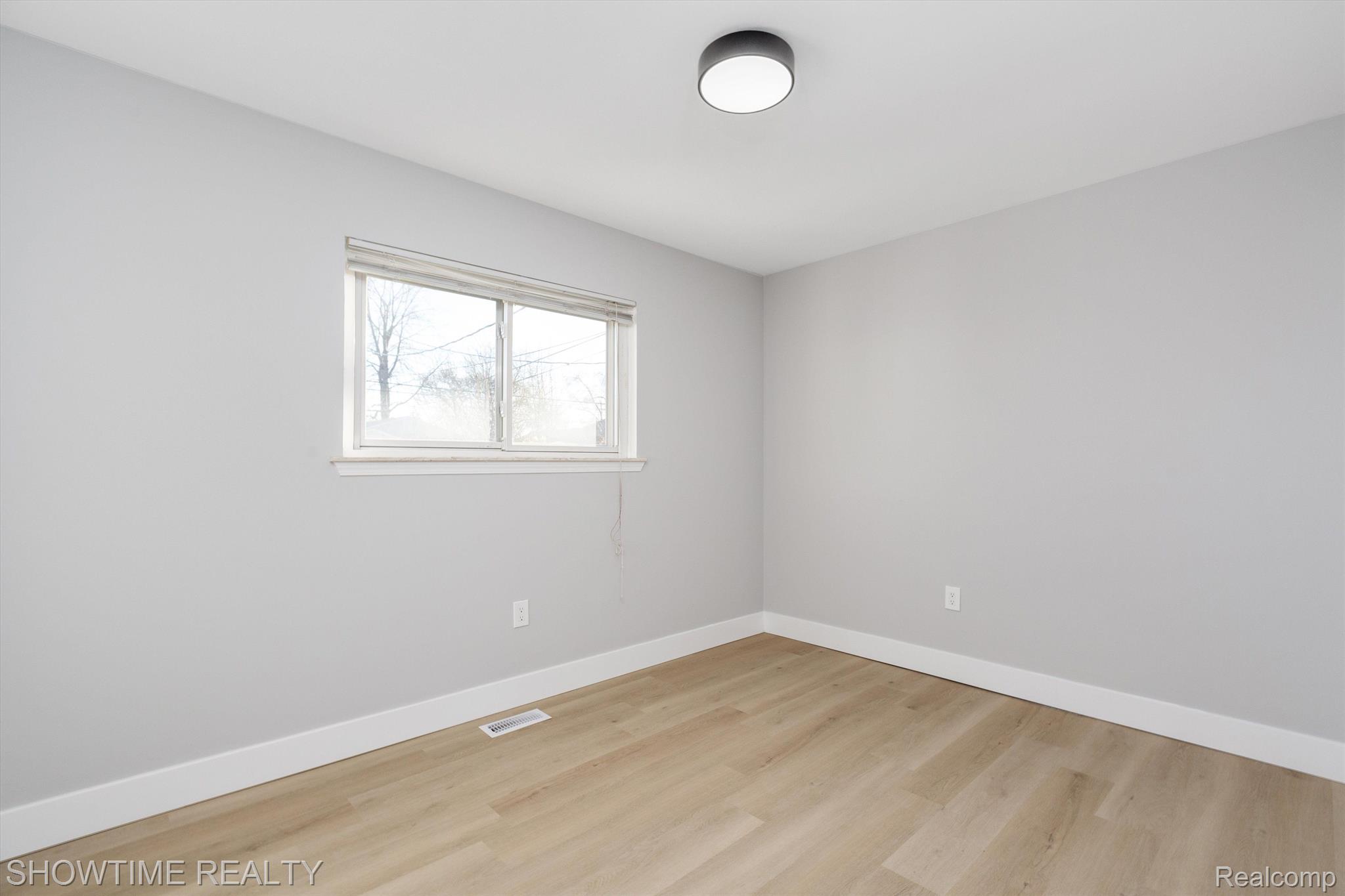 20256 WILLIAMSON Street