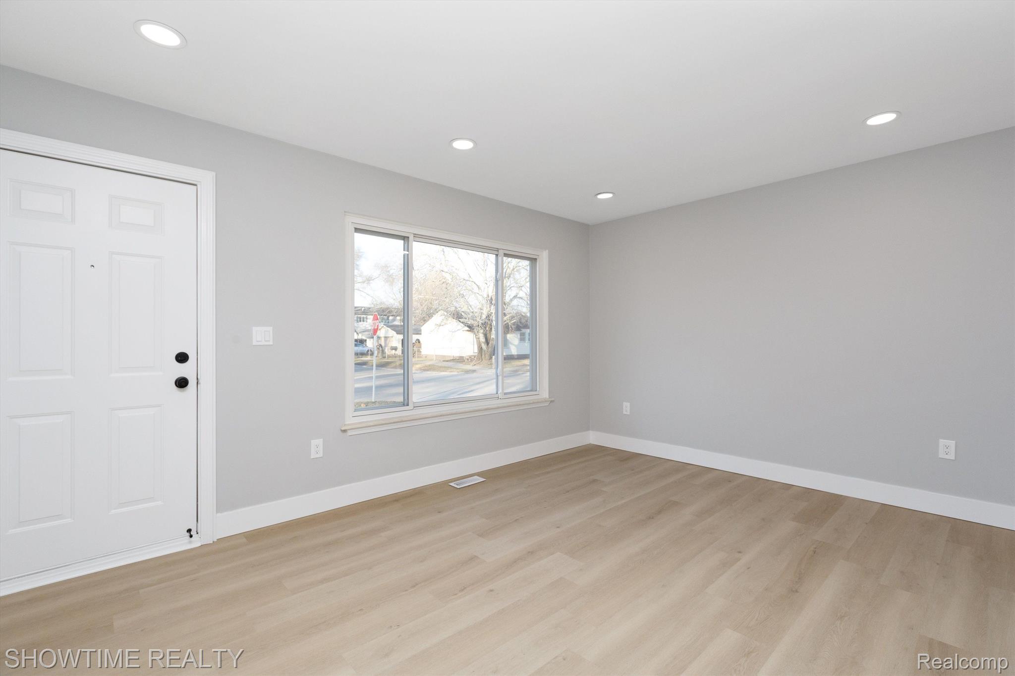 20256 WILLIAMSON Street