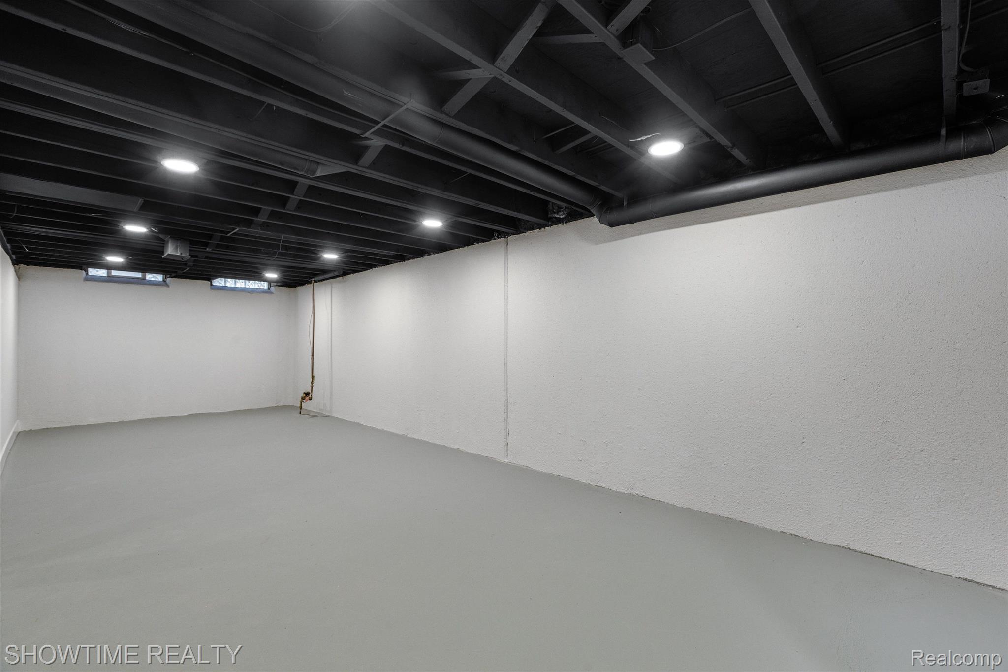 20256 WILLIAMSON Street