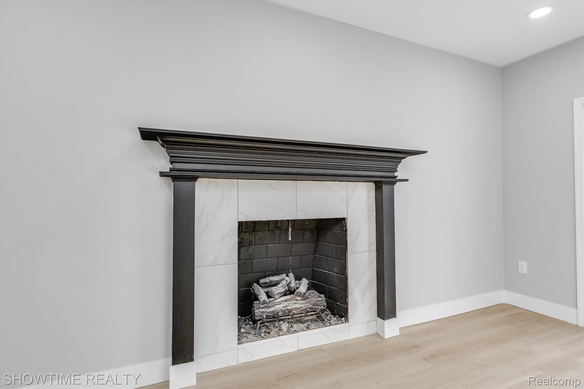 20256 WILLIAMSON Street