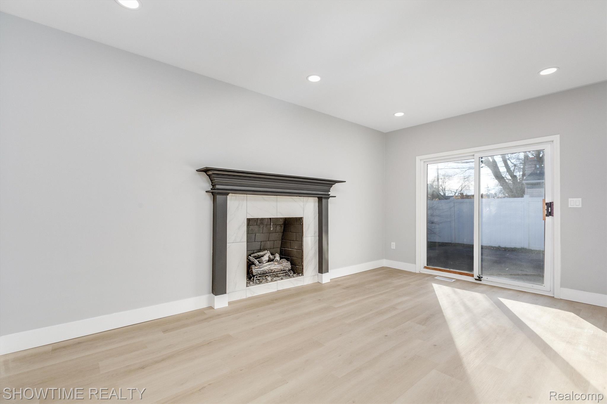 20256 WILLIAMSON Street