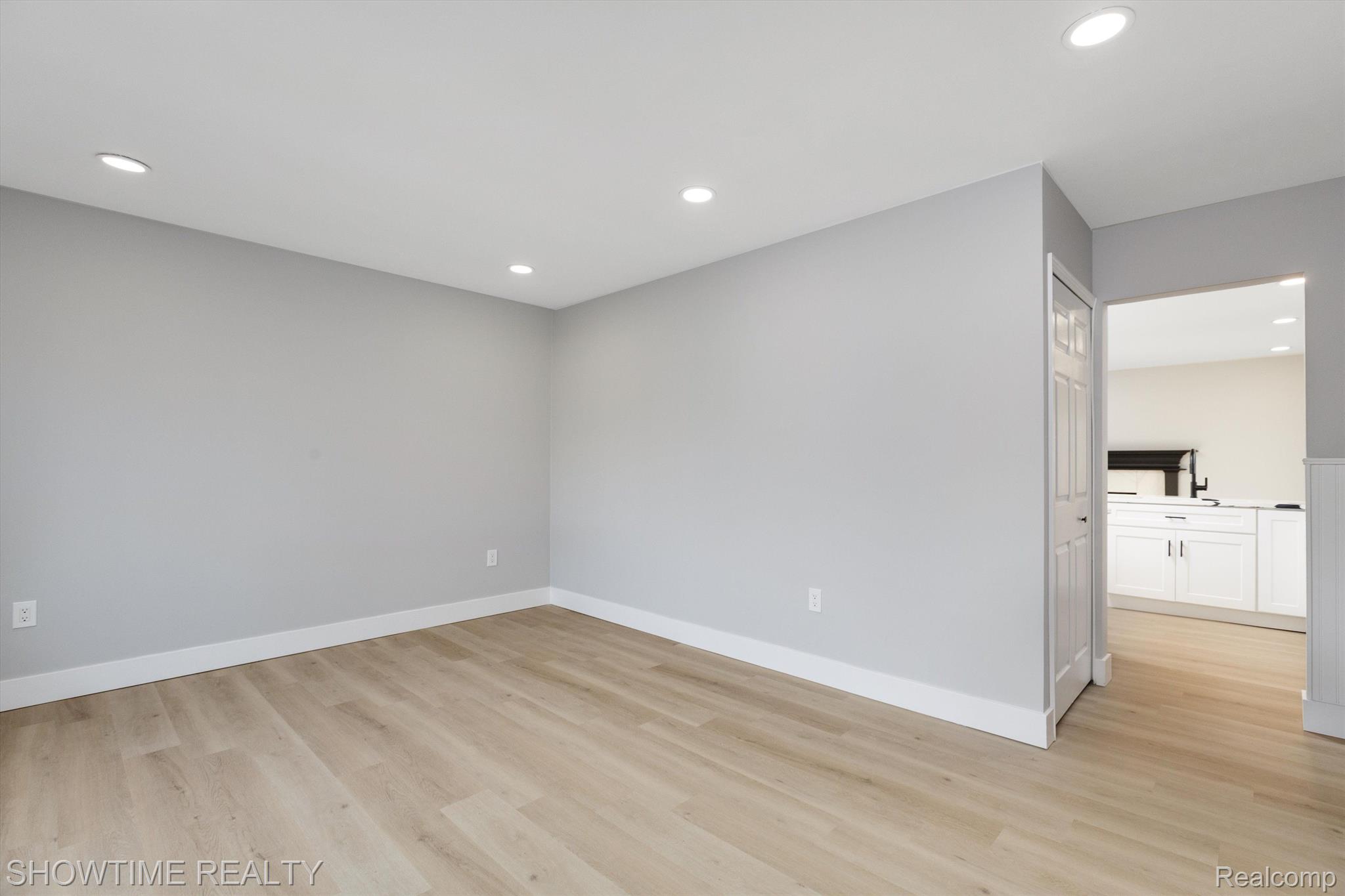 20256 WILLIAMSON Street