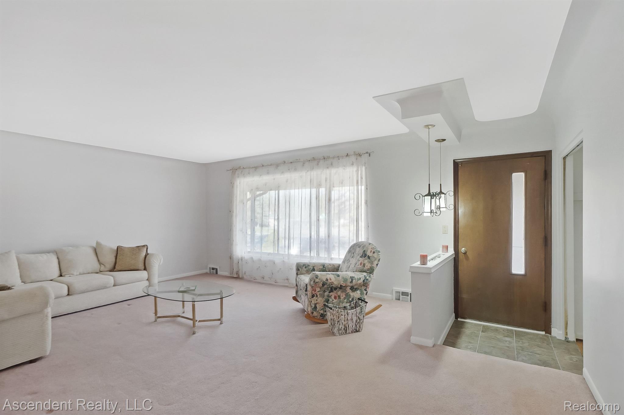 16 AVONWOOD Boulevard