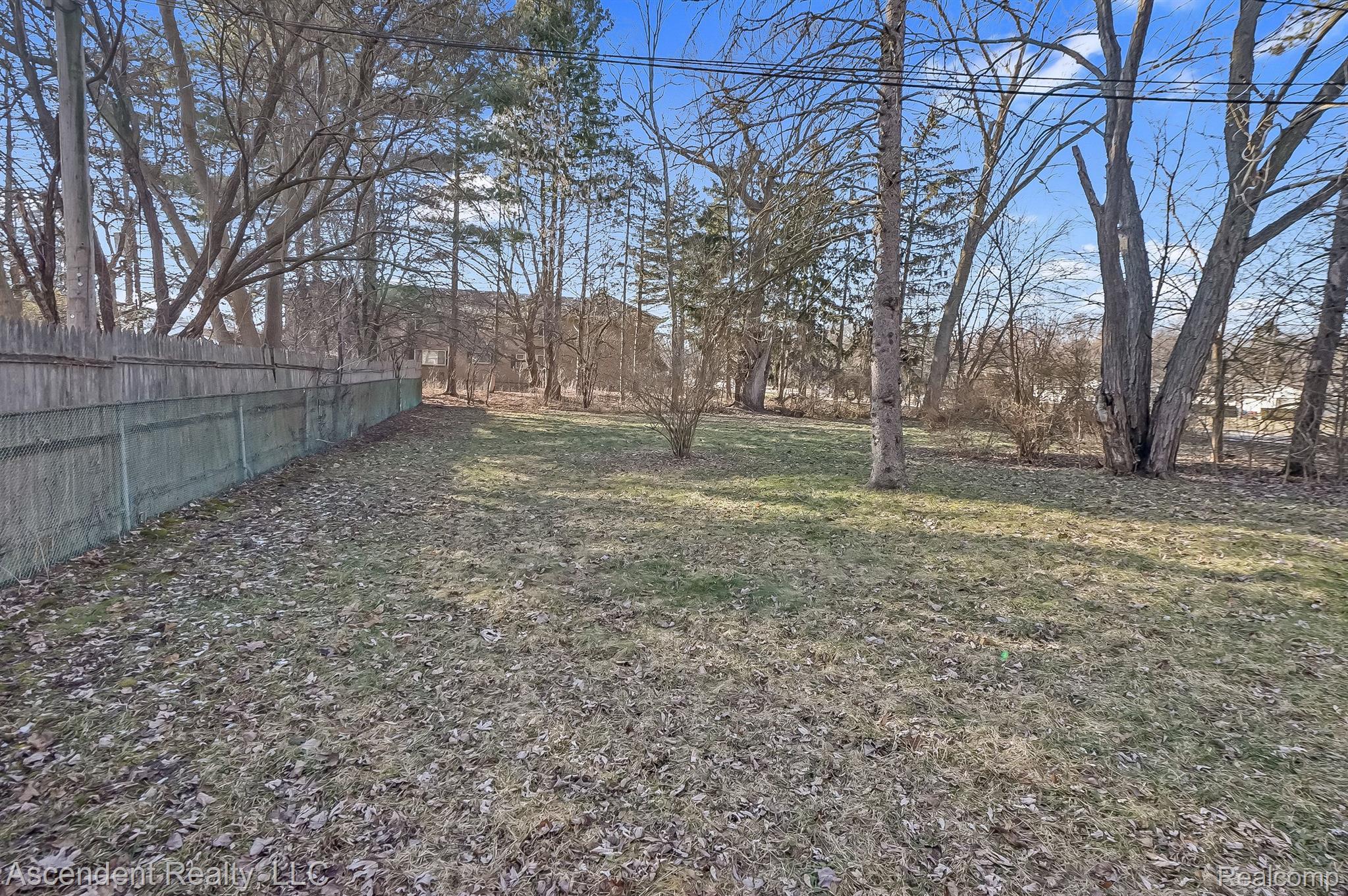 16 AVONWOOD Boulevard