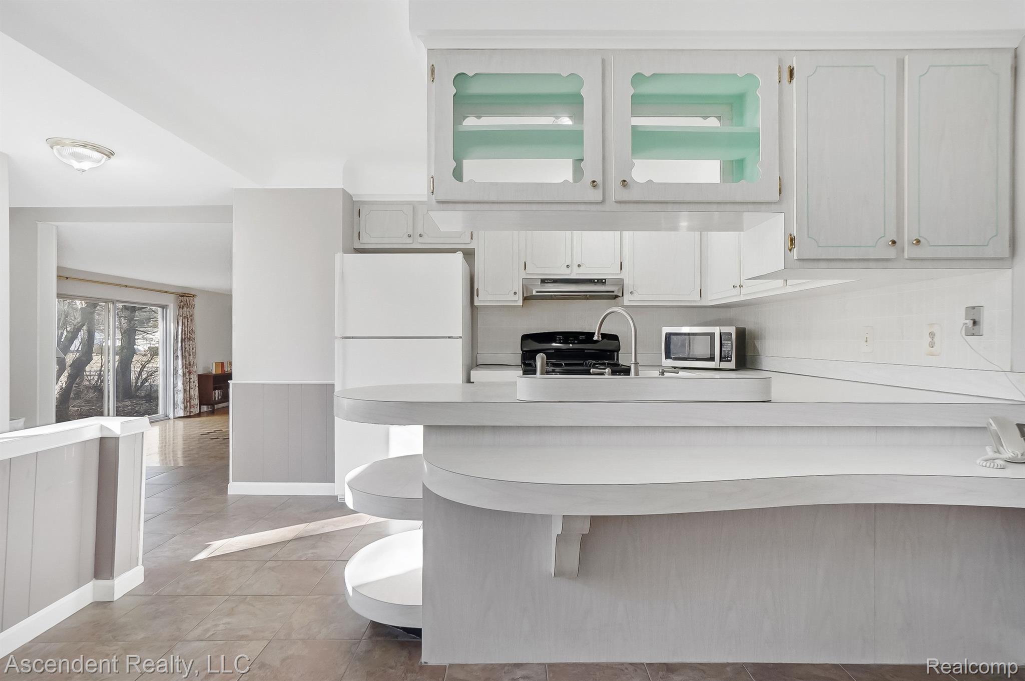 16 AVONWOOD Boulevard