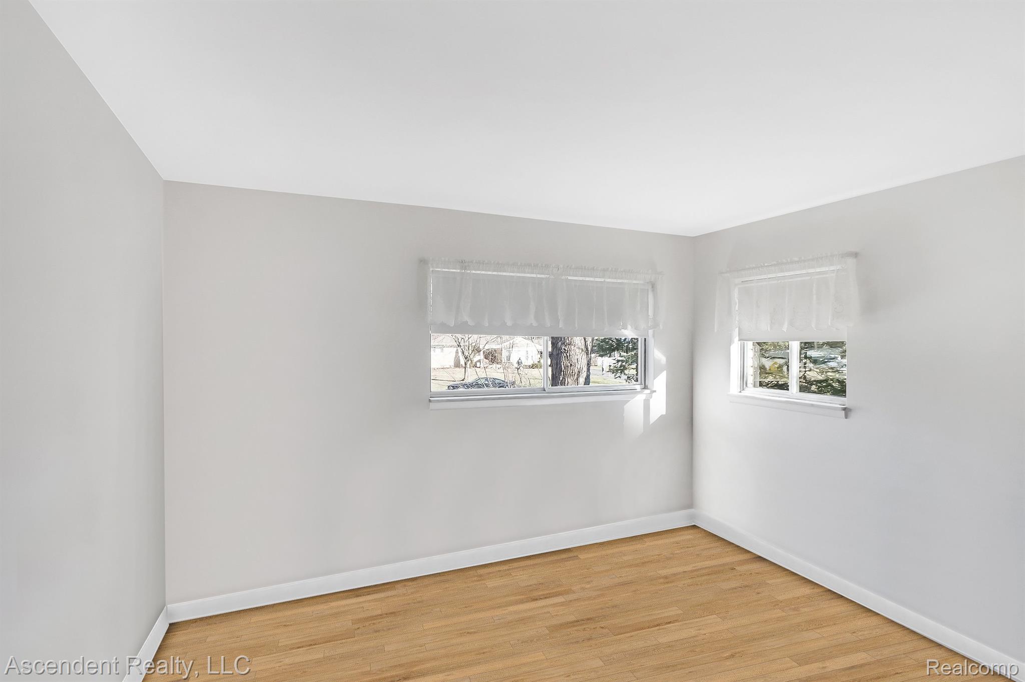 16 AVONWOOD Boulevard