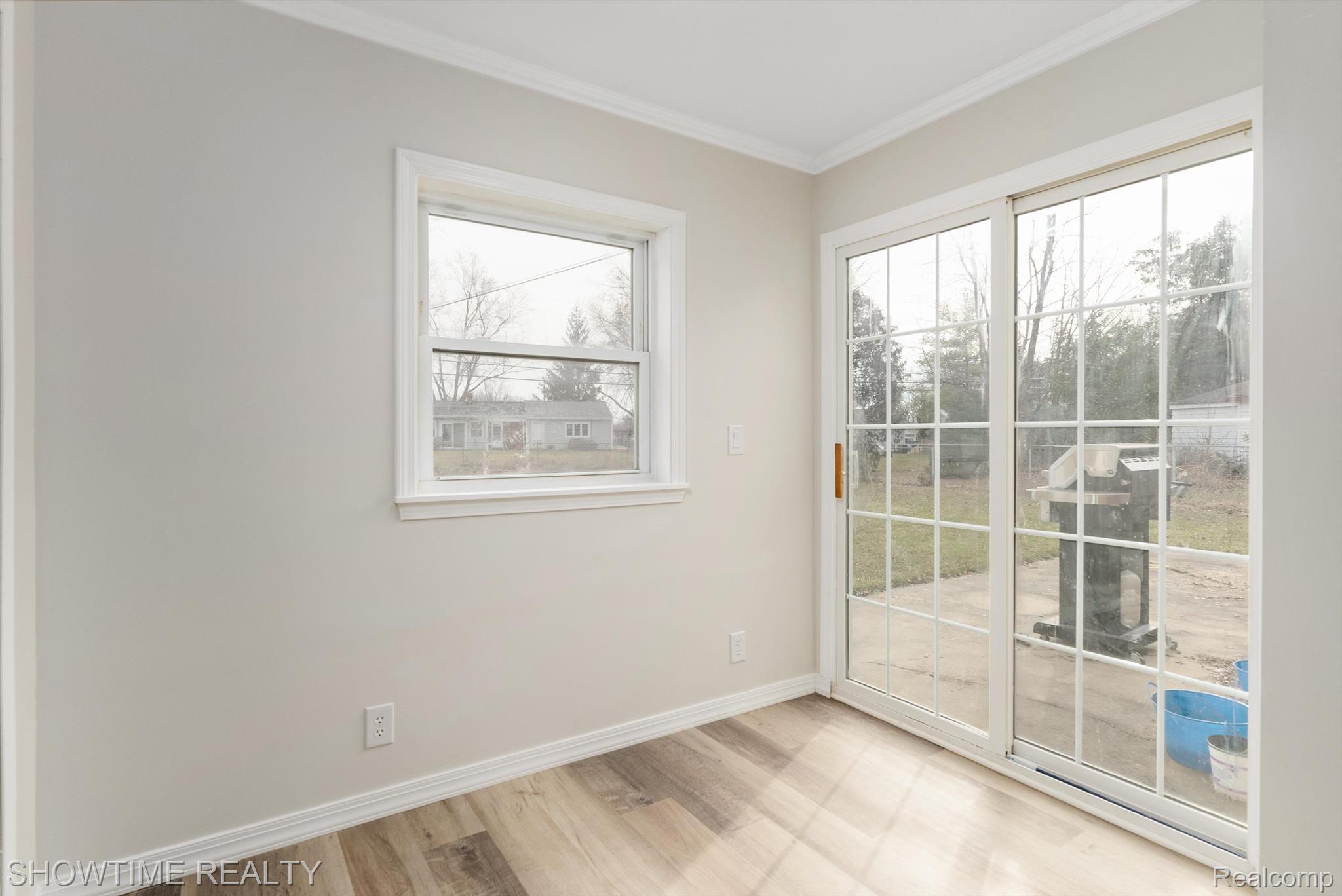 3137 FERNBARRY Court