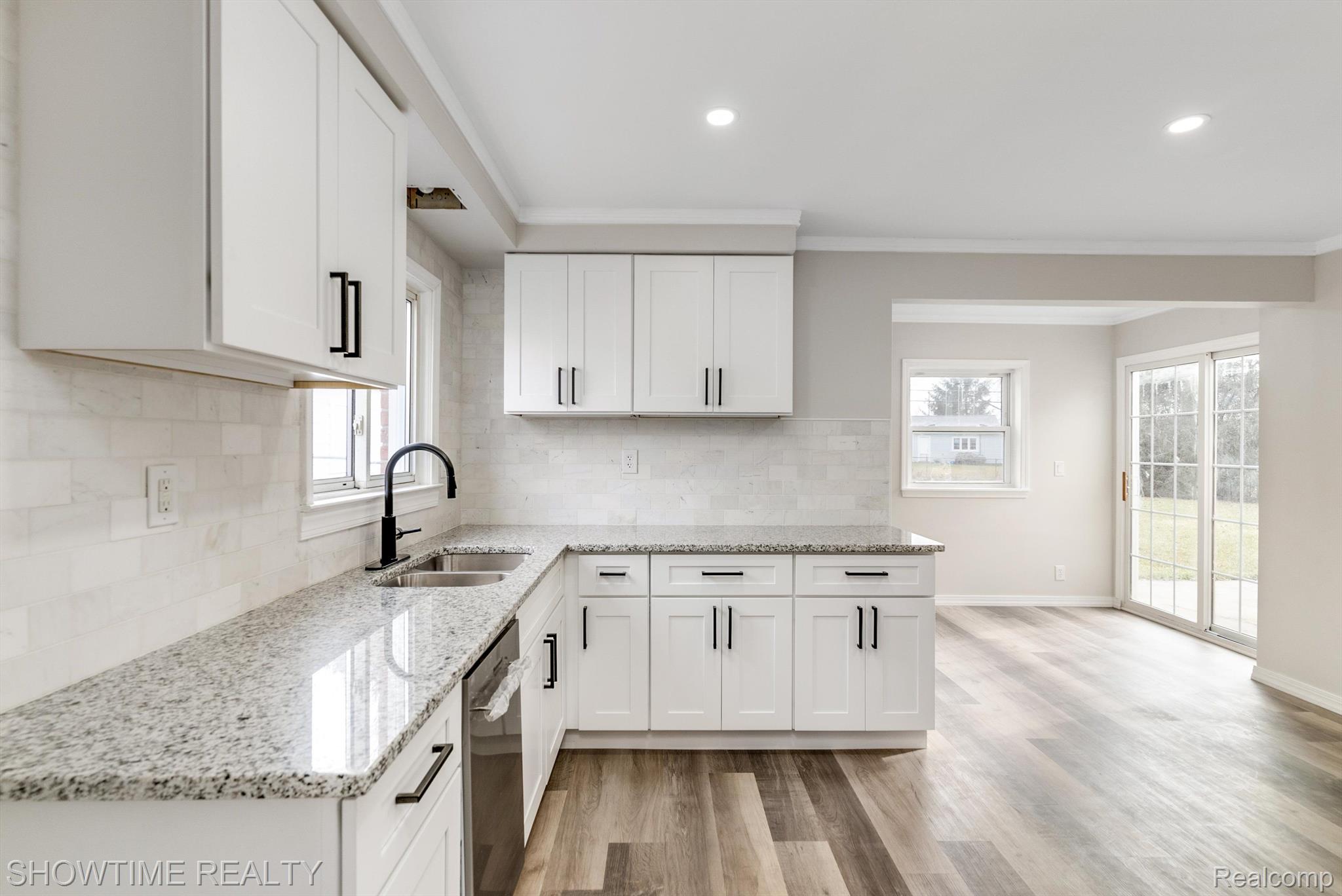 3137 FERNBARRY Court