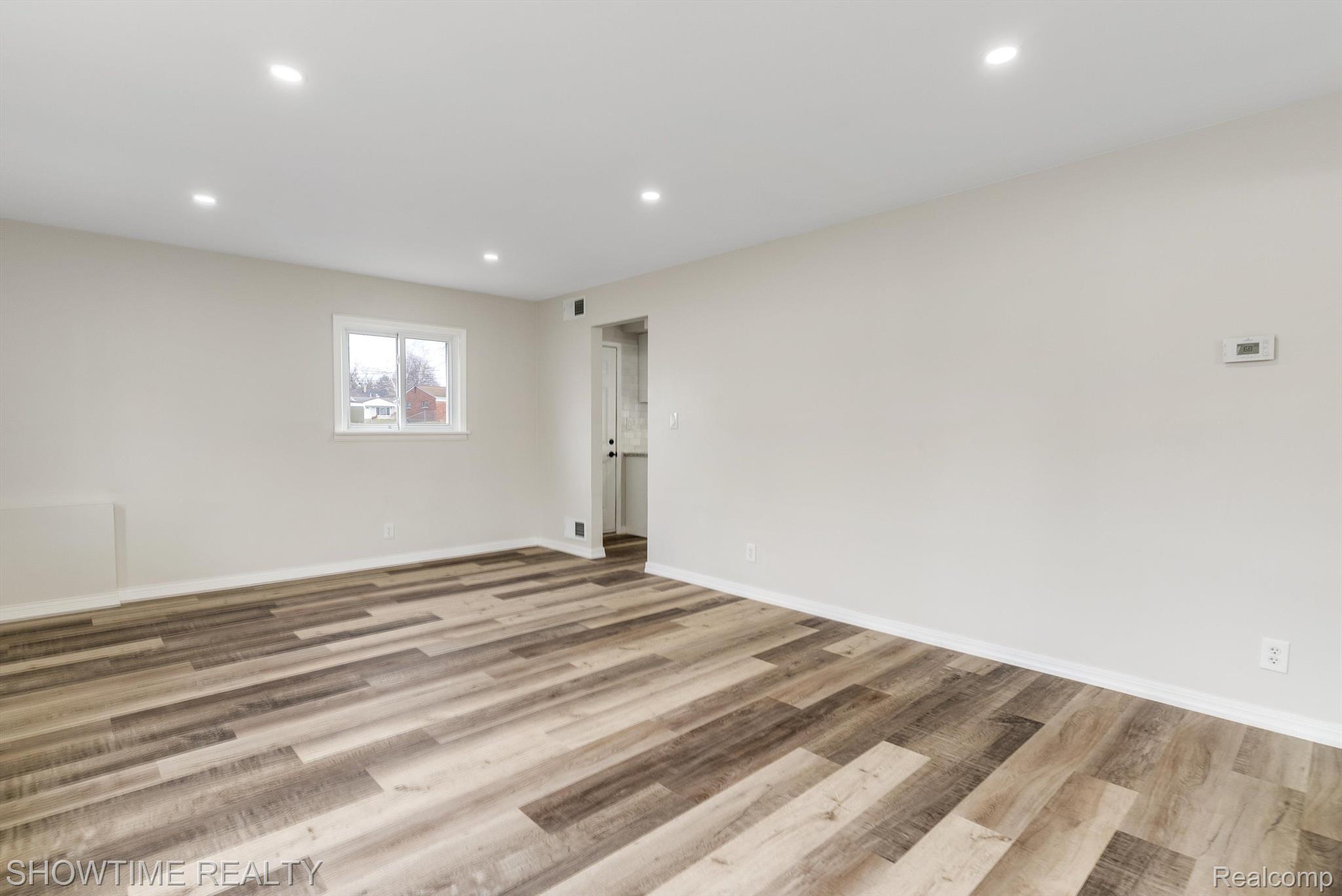 3137 FERNBARRY Court