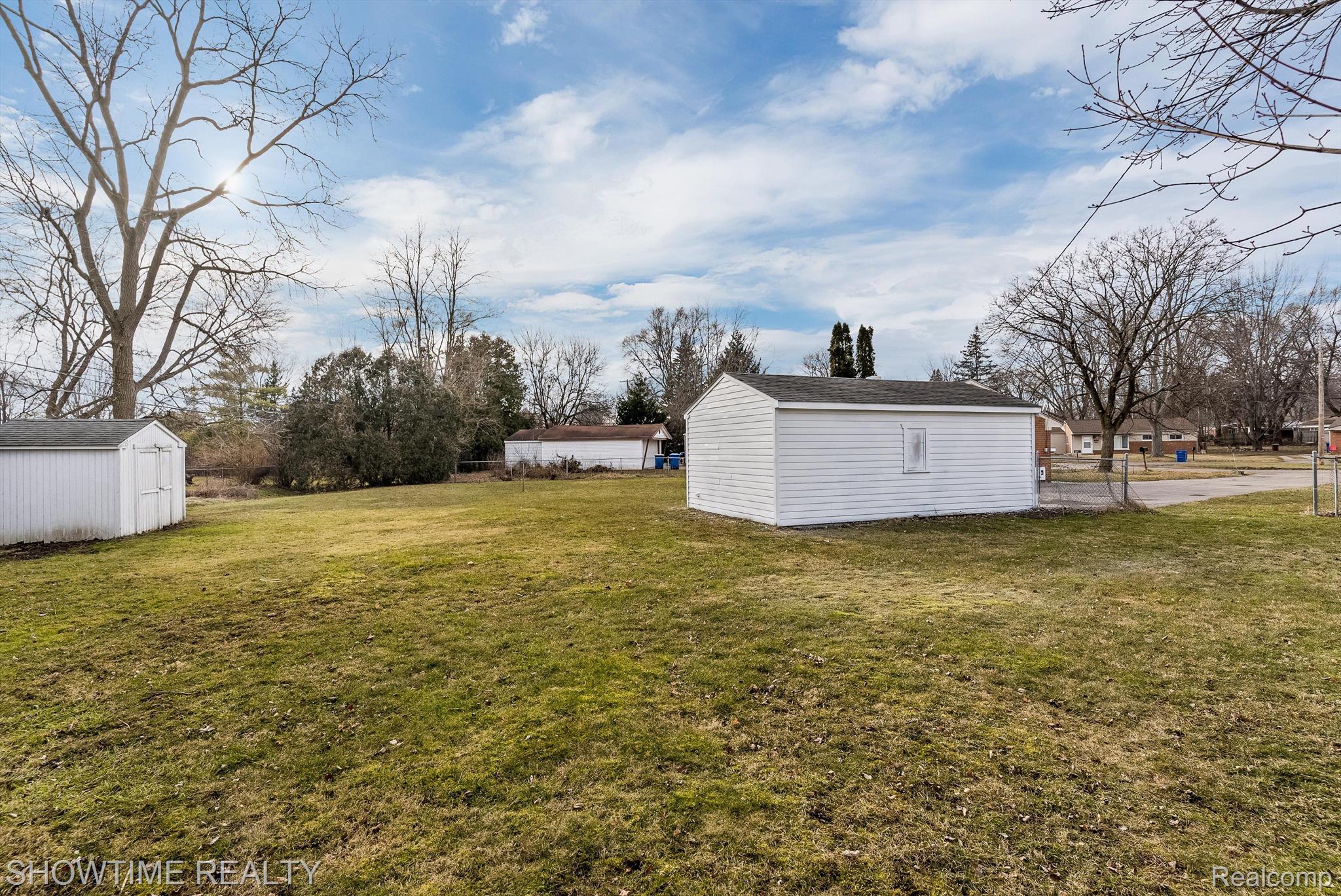 3137 FERNBARRY Court