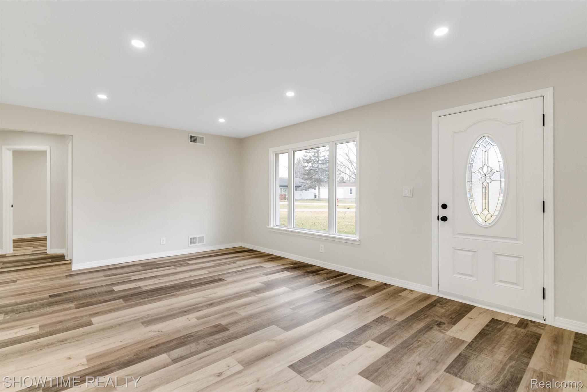 3137 FERNBARRY Court