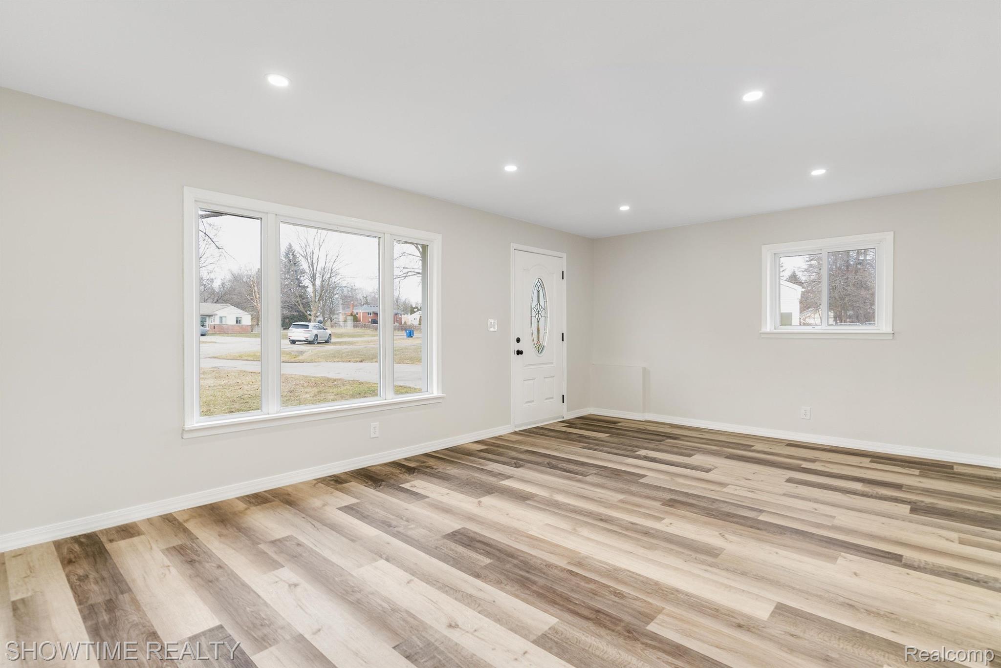 3137 FERNBARRY Court