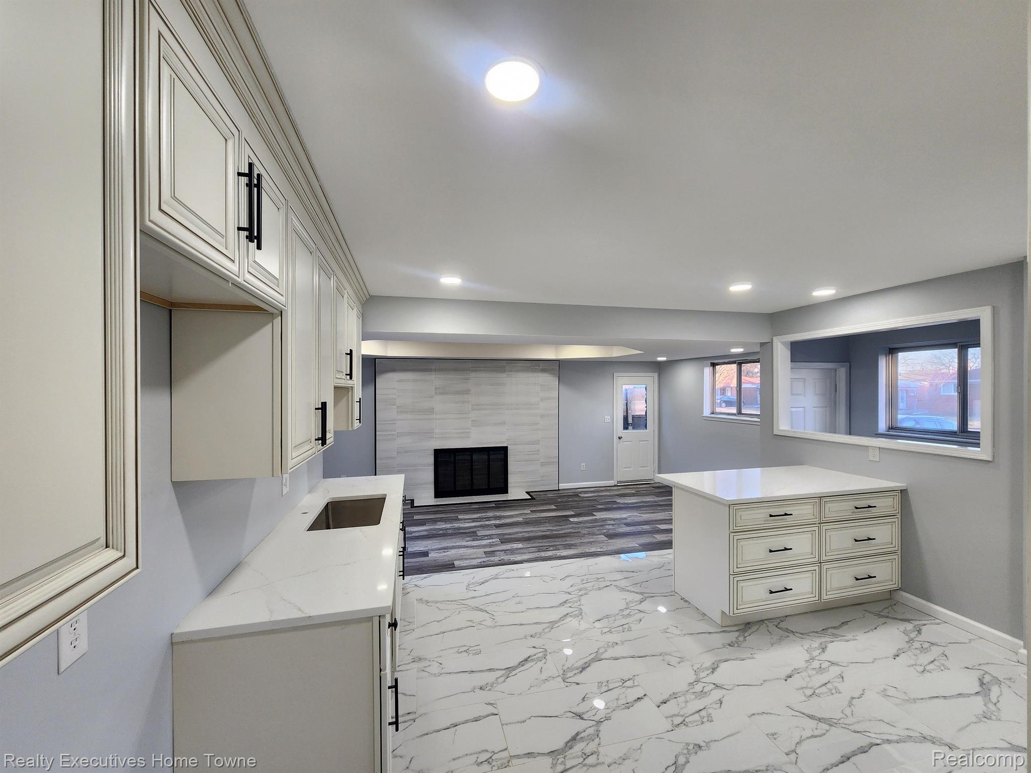 14567 COLPAERT Drive