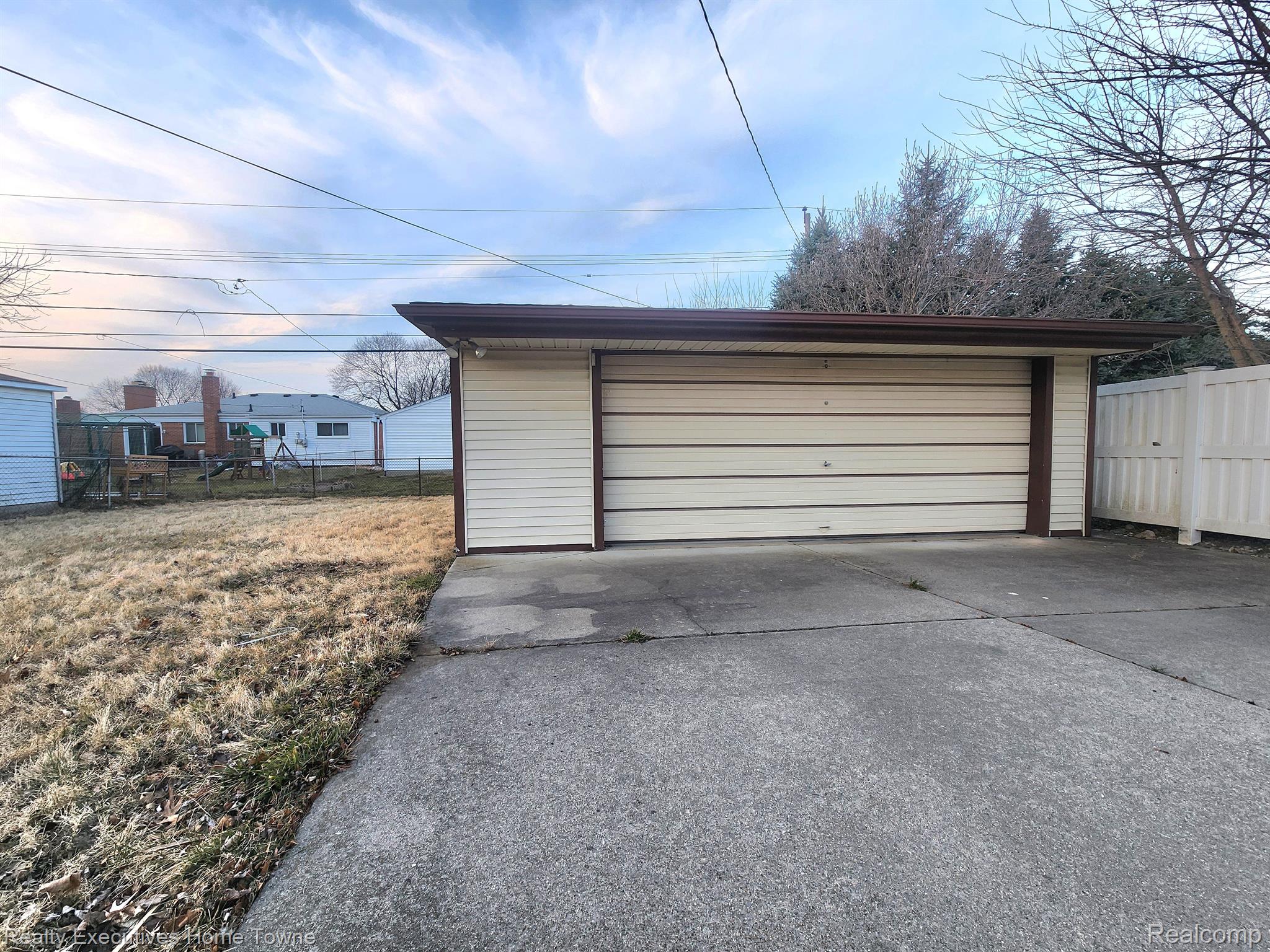 14567 COLPAERT Drive