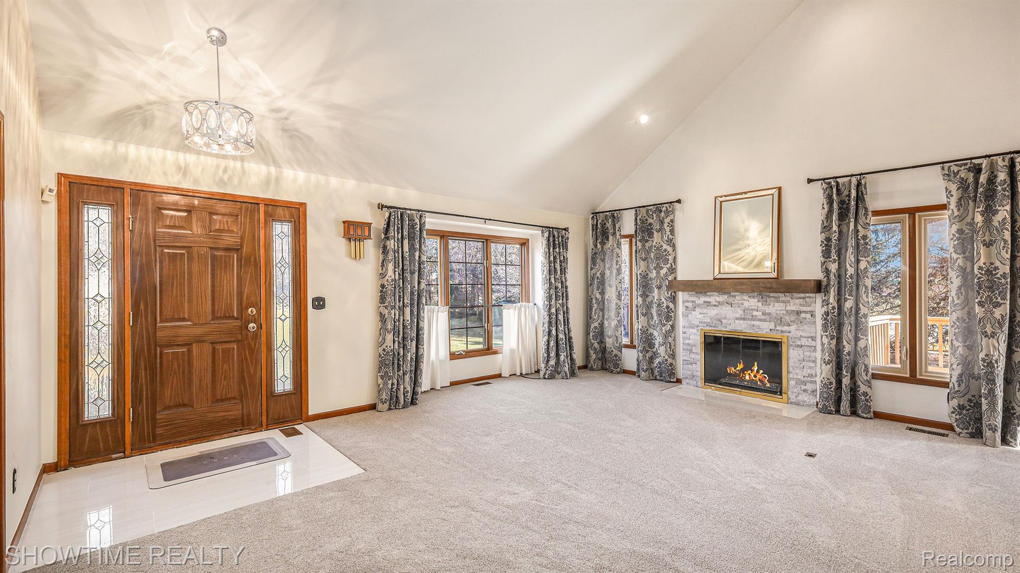 54636 CAMBRIDGE Drive