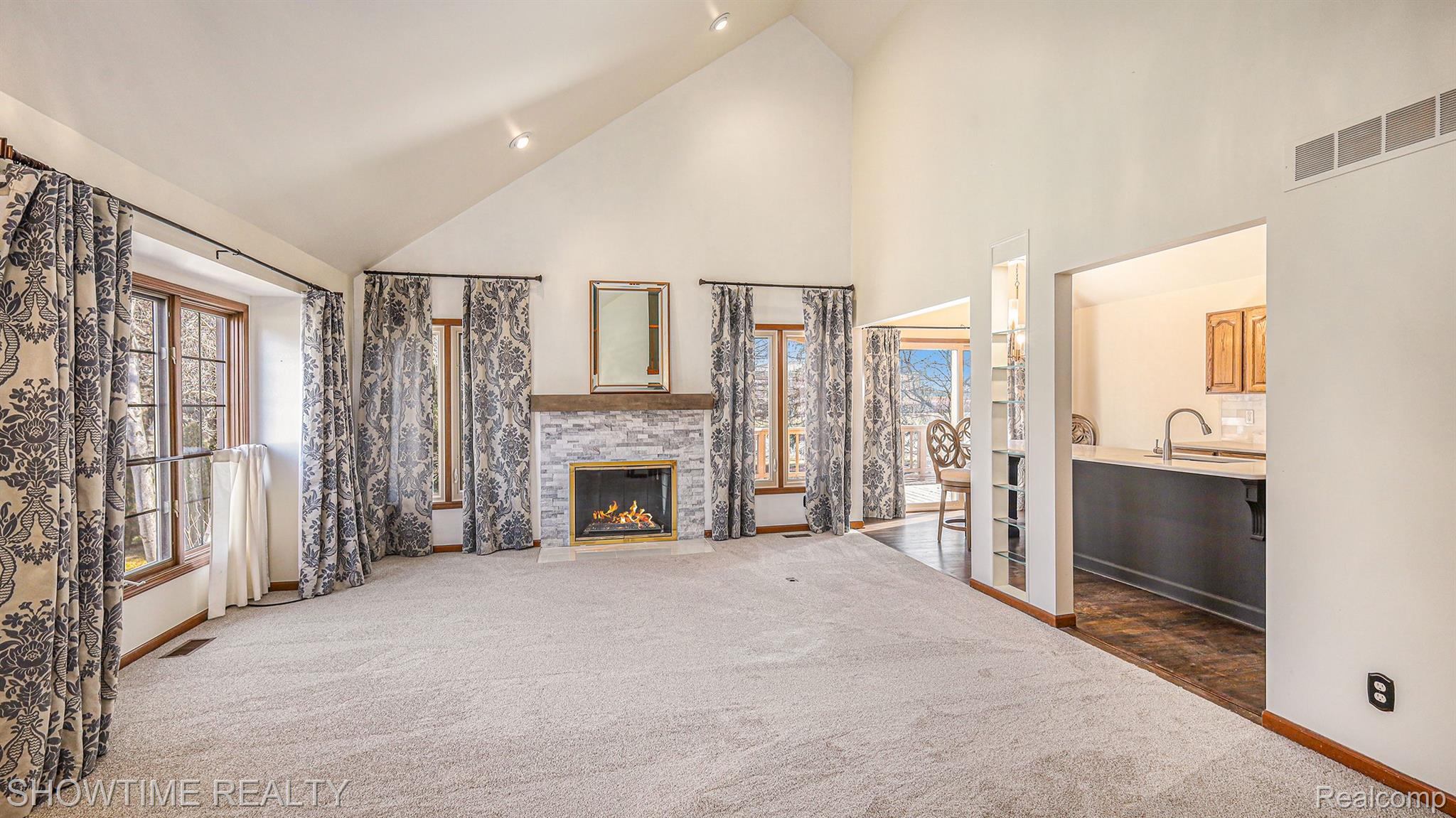 54636 CAMBRIDGE Drive