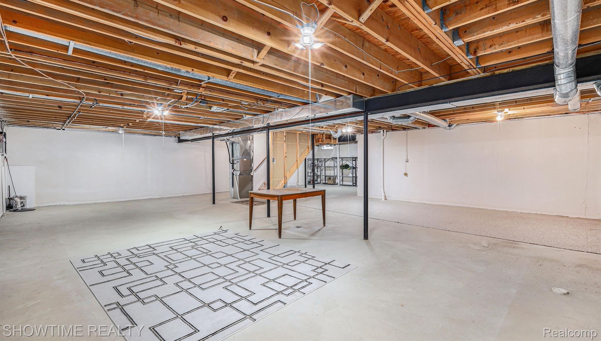 54636 CAMBRIDGE Drive