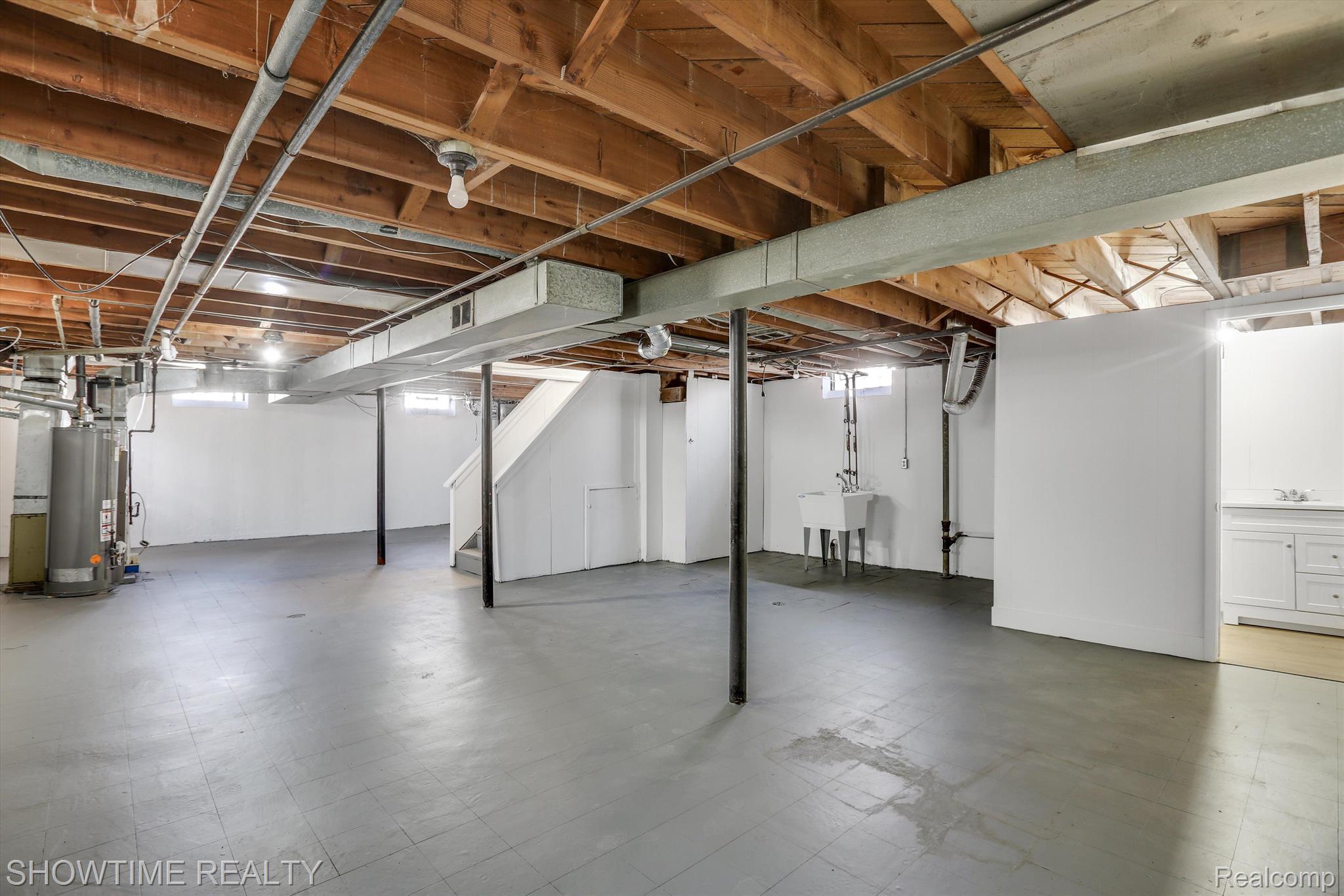 32401 VAN DOVER Street