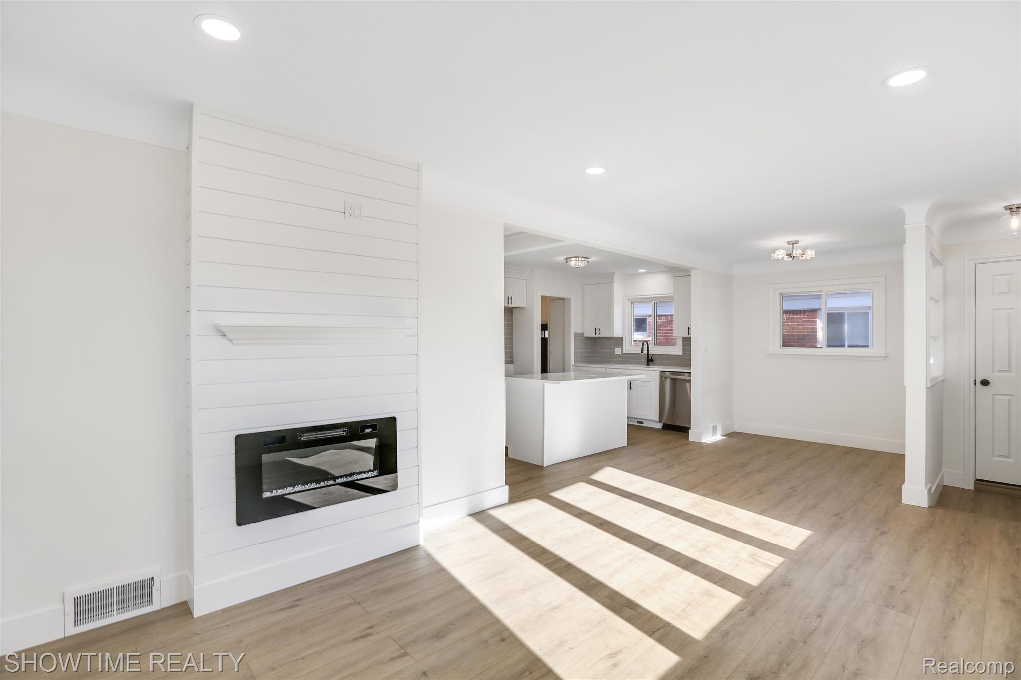 32401 VAN DOVER Street