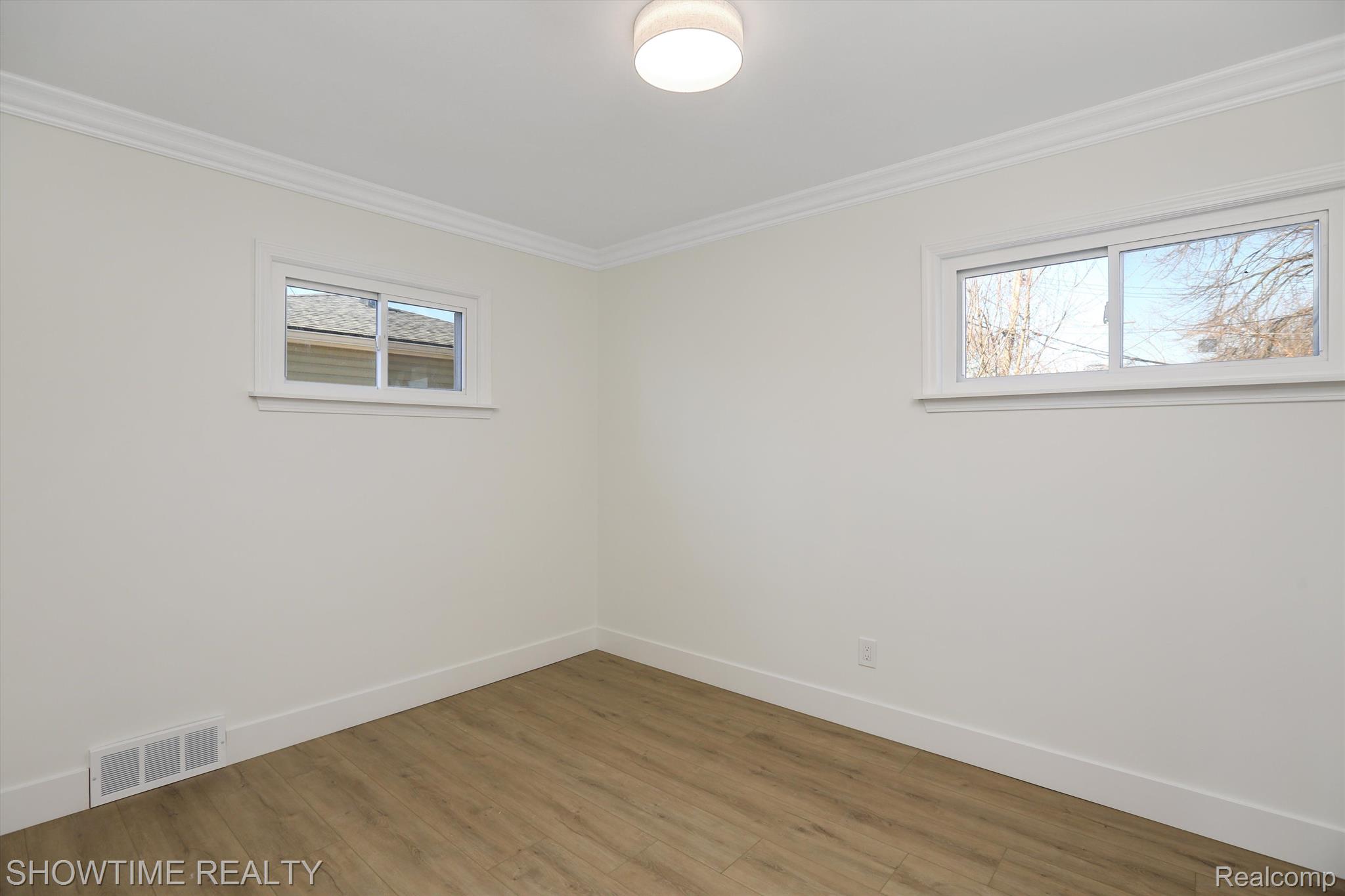 32401 VAN DOVER Street