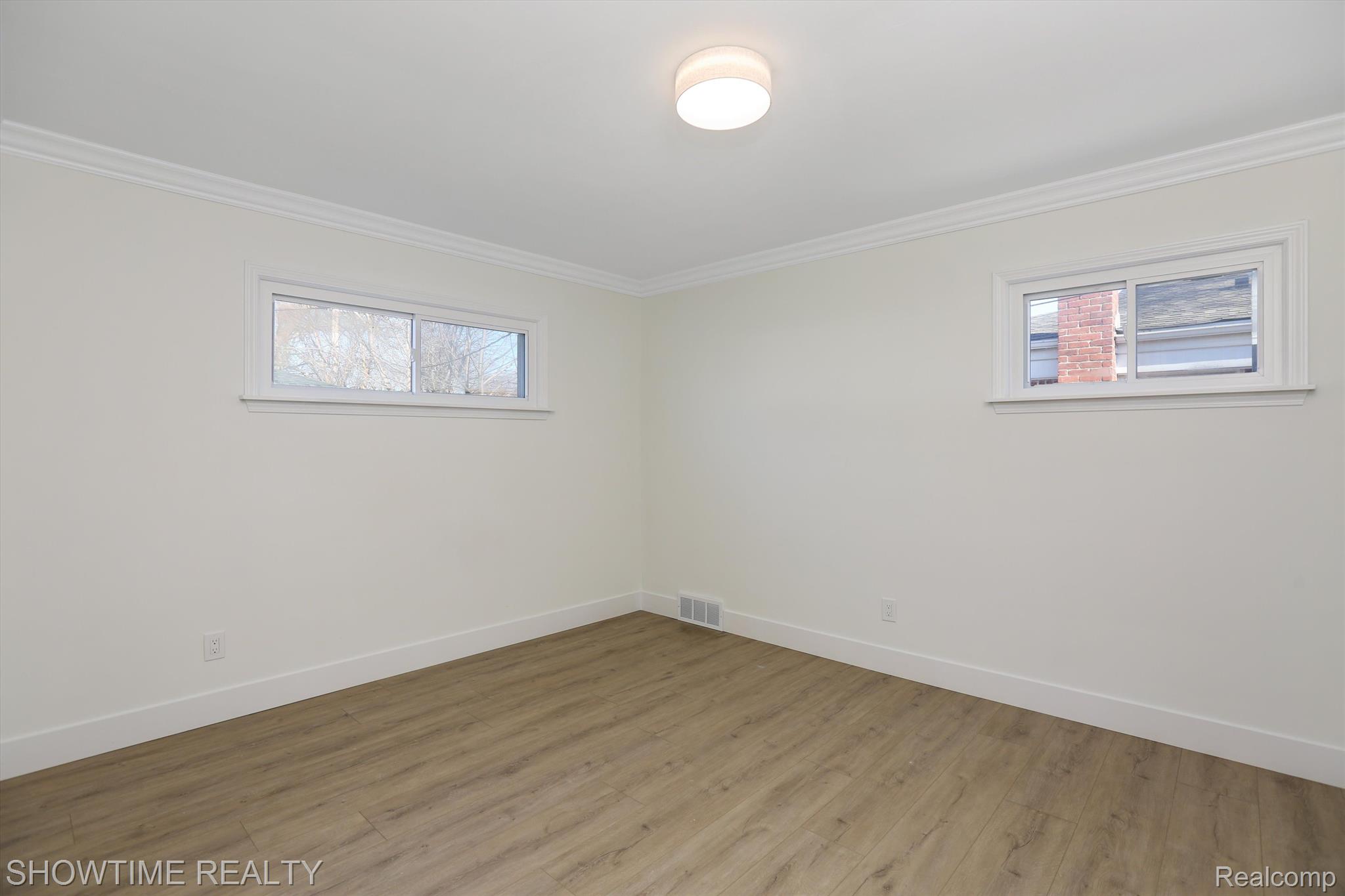 32401 VAN DOVER Street