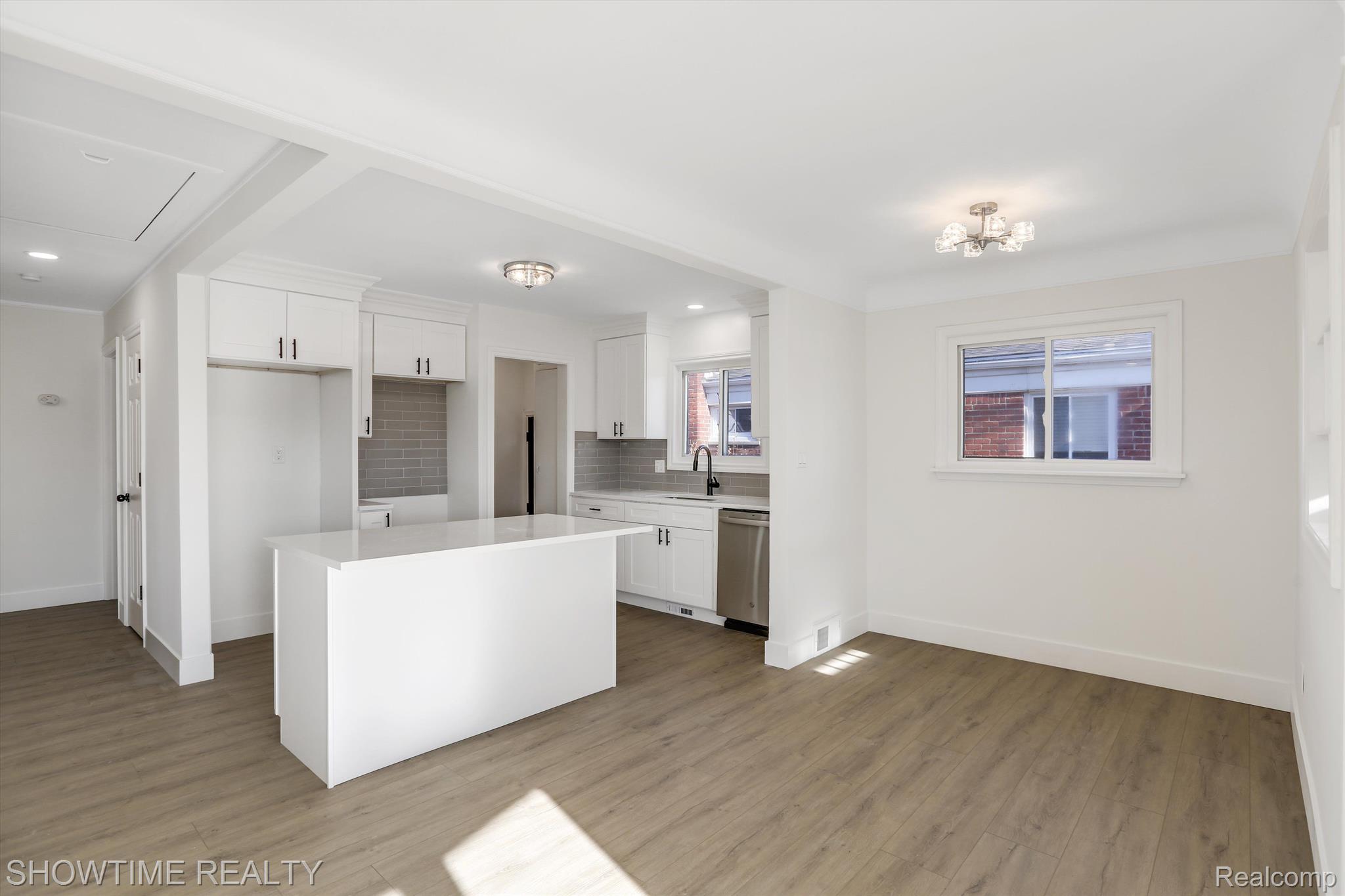 32401 VAN DOVER Street