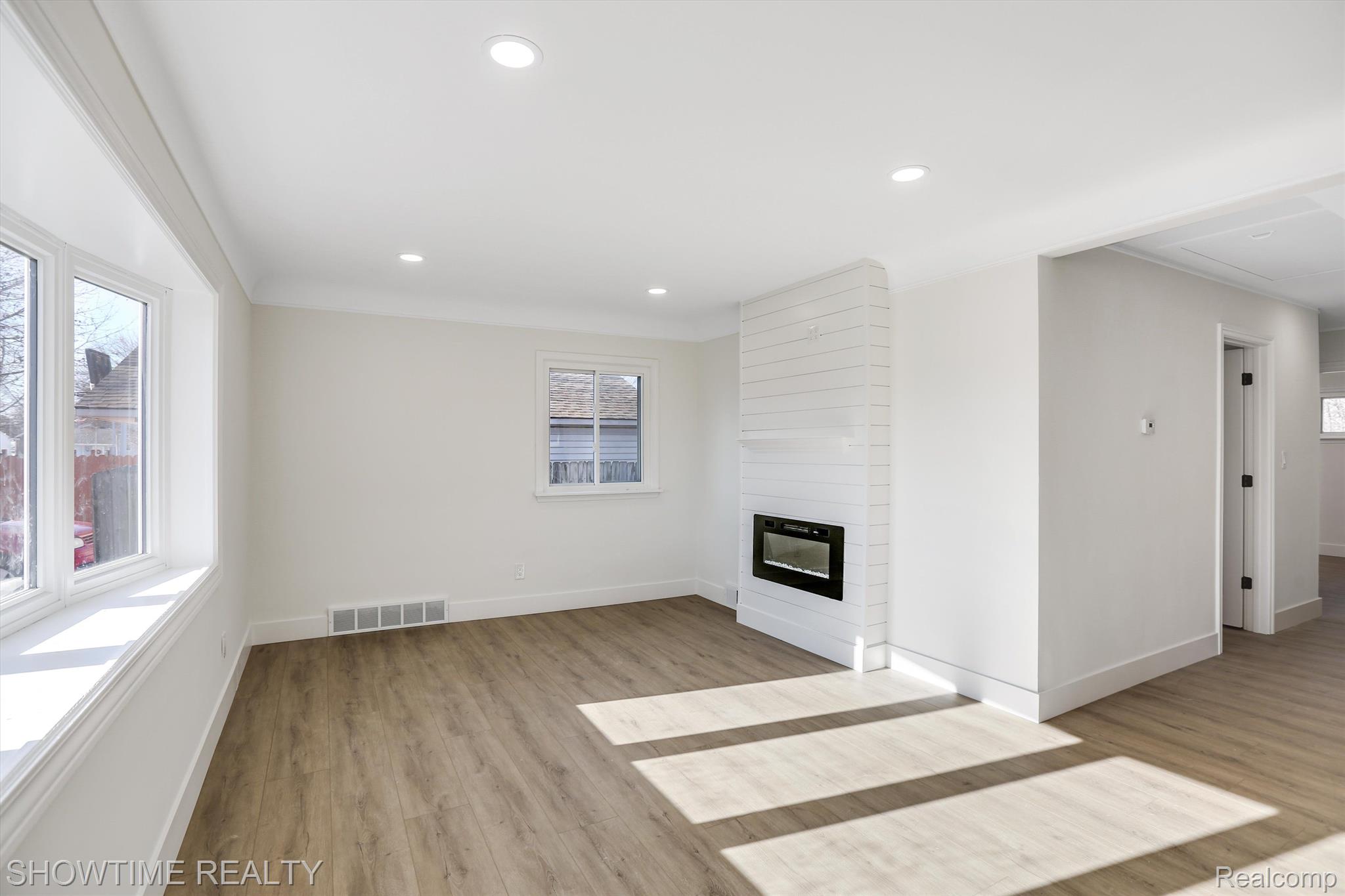 32401 VAN DOVER Street