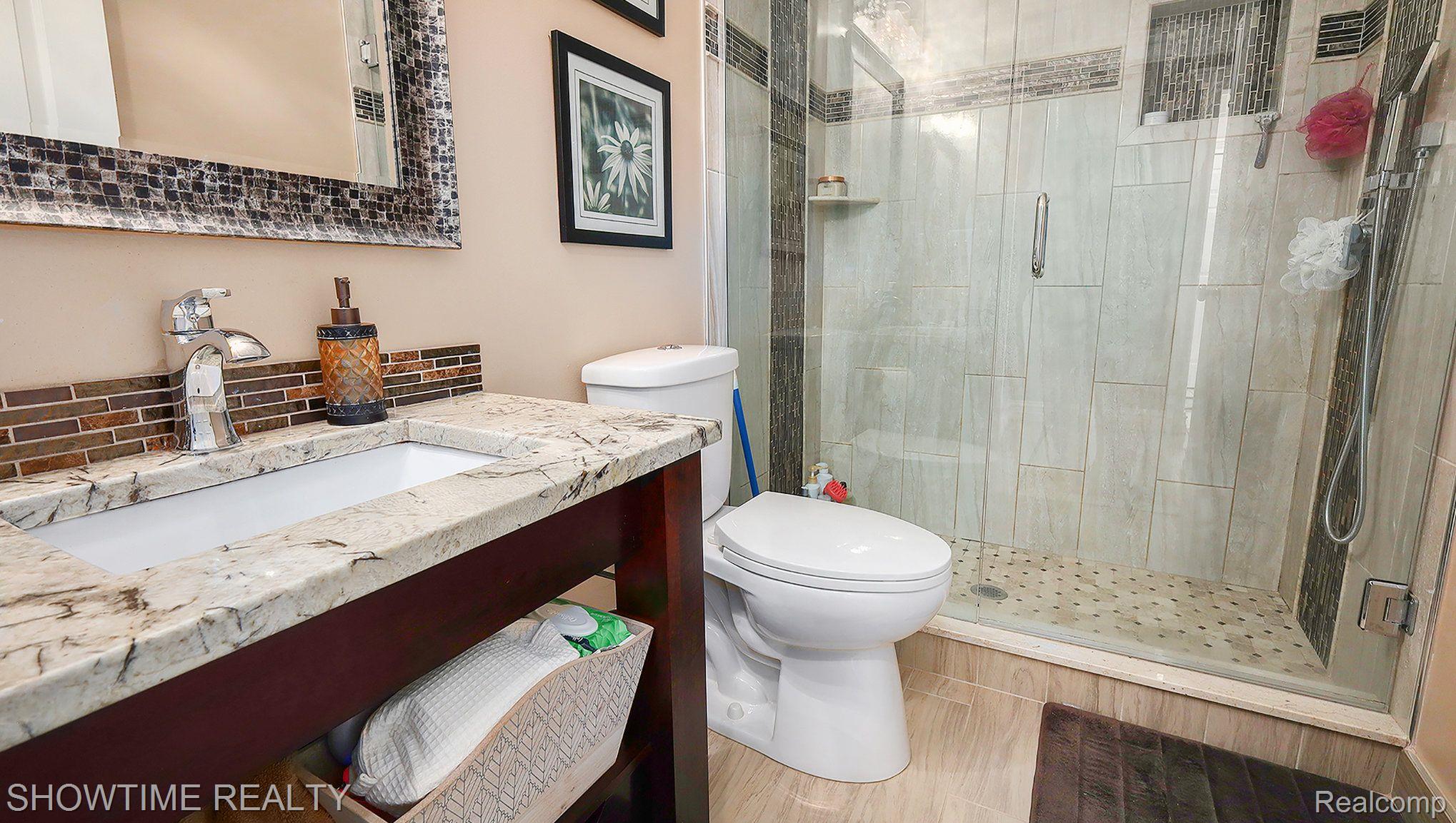 6548 BERKSHIRE Drive