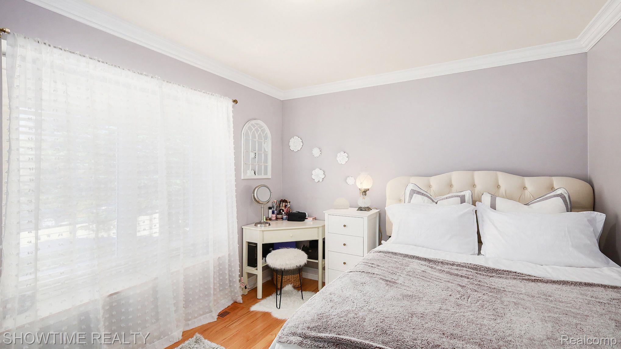 6548 BERKSHIRE Drive