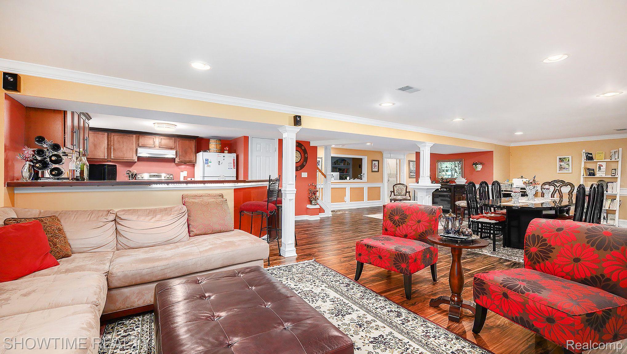 6548 BERKSHIRE Drive