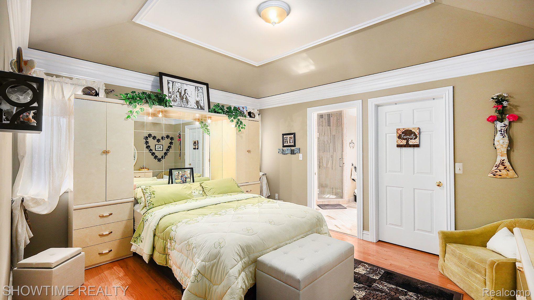 6548 BERKSHIRE Drive