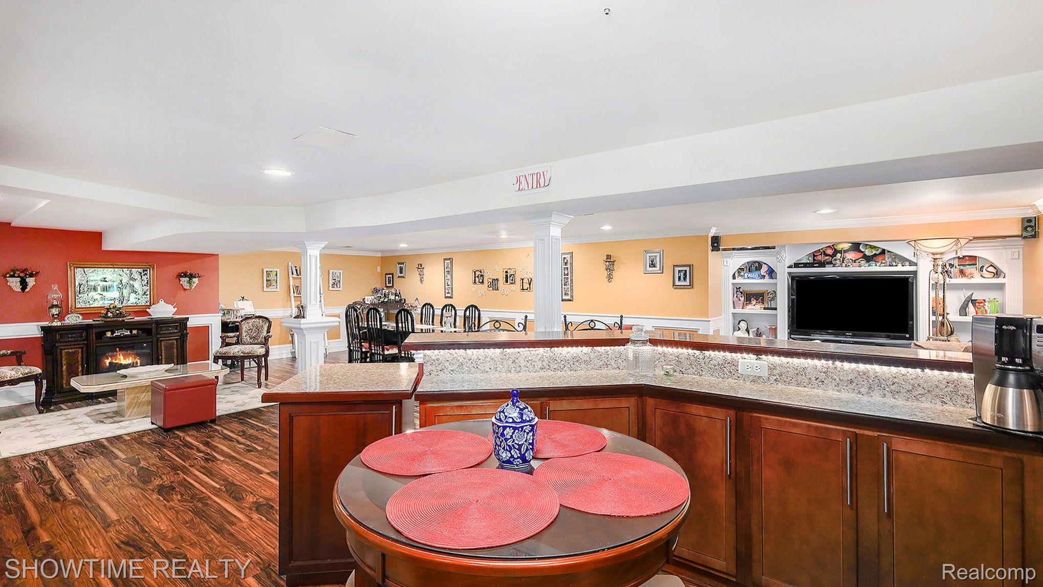 6548 BERKSHIRE Drive