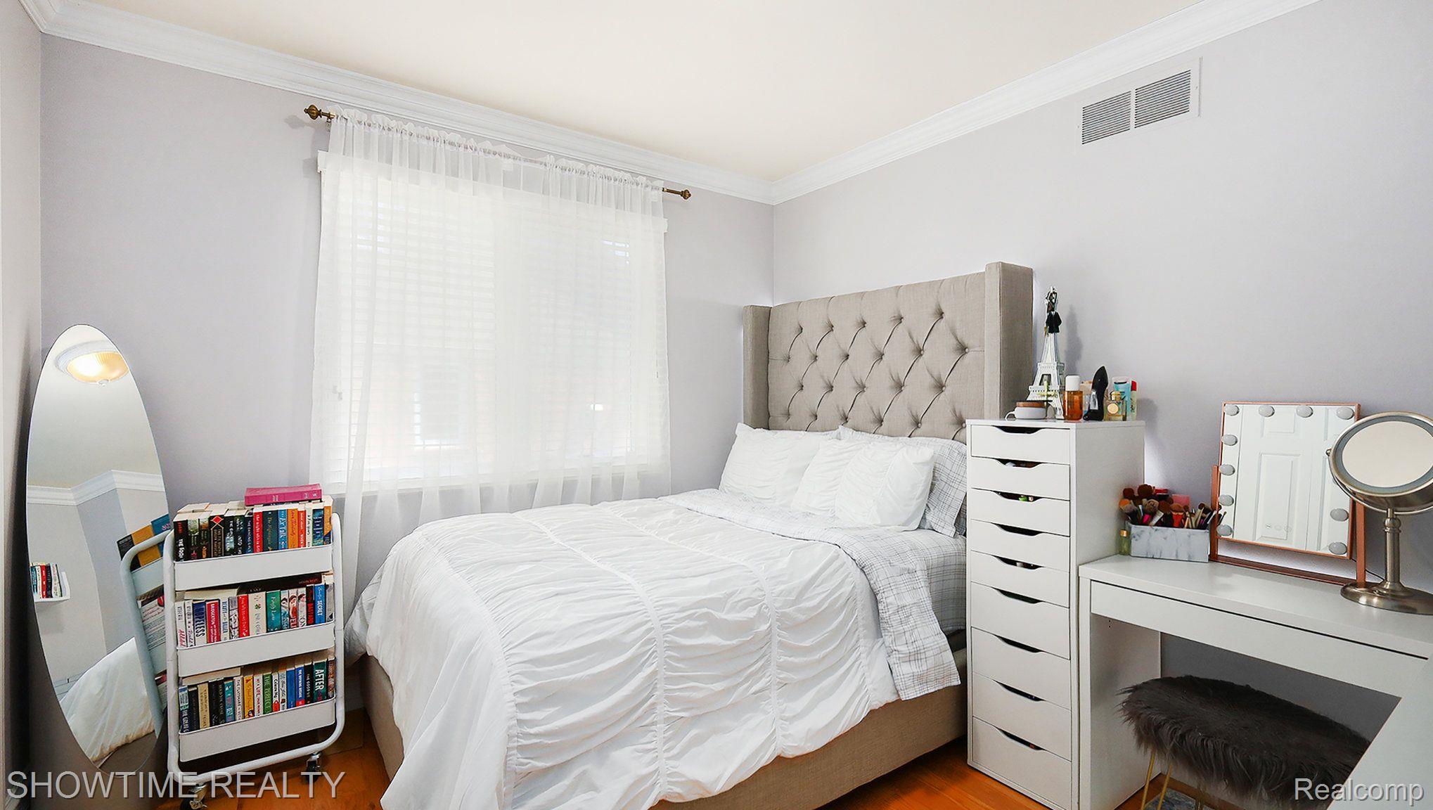 6548 BERKSHIRE Drive