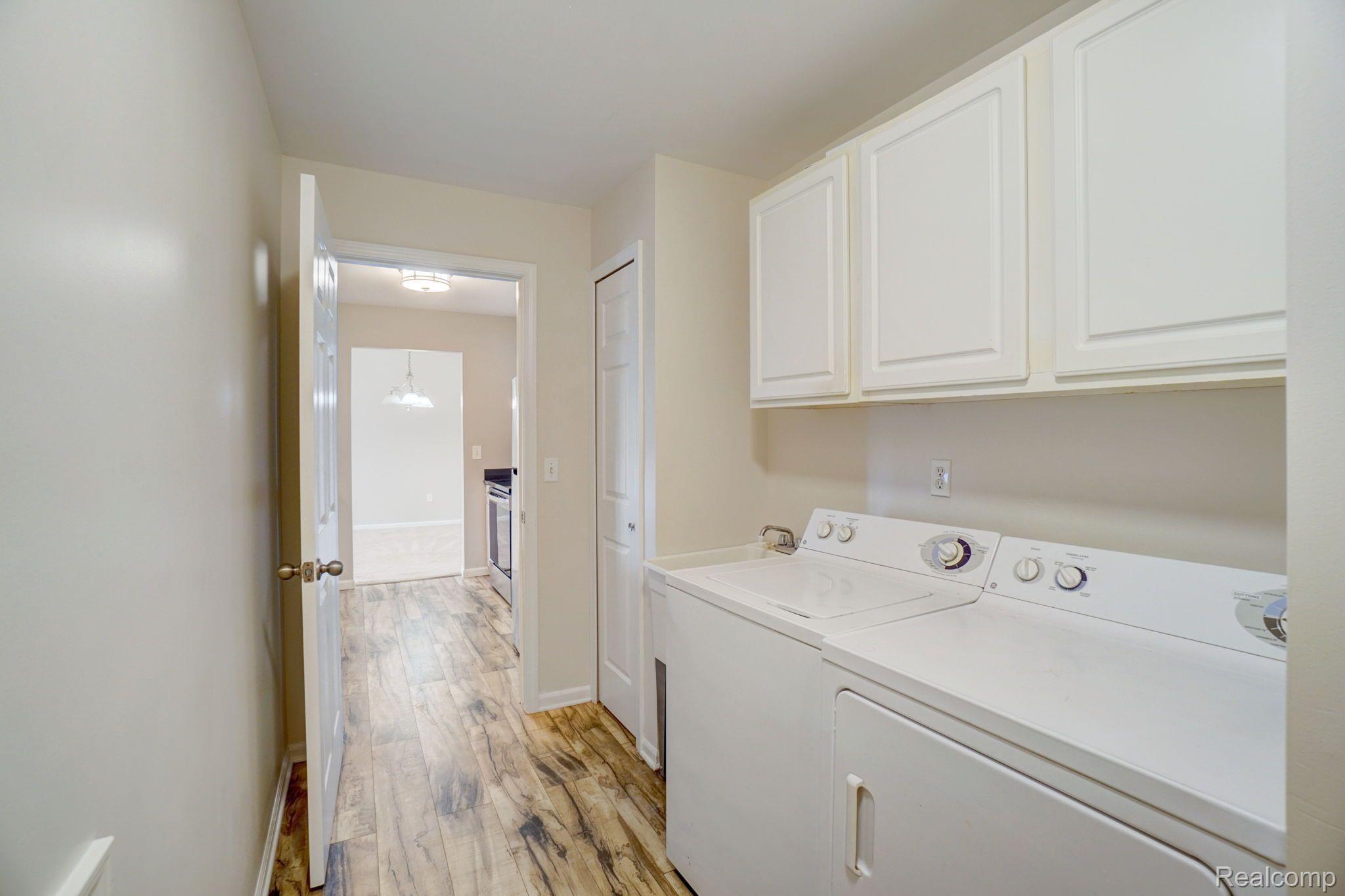 15454 CLAREMONT Drive N