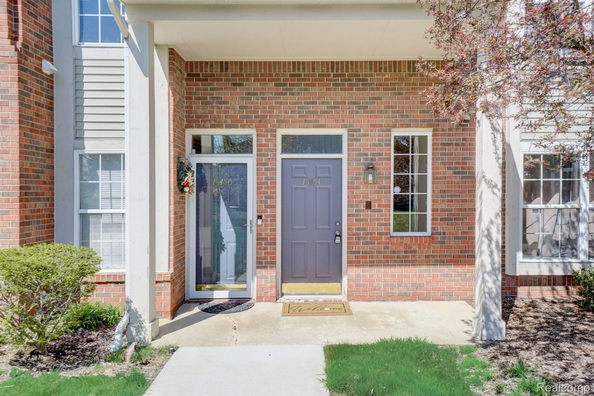 15454 CLAREMONT Drive N