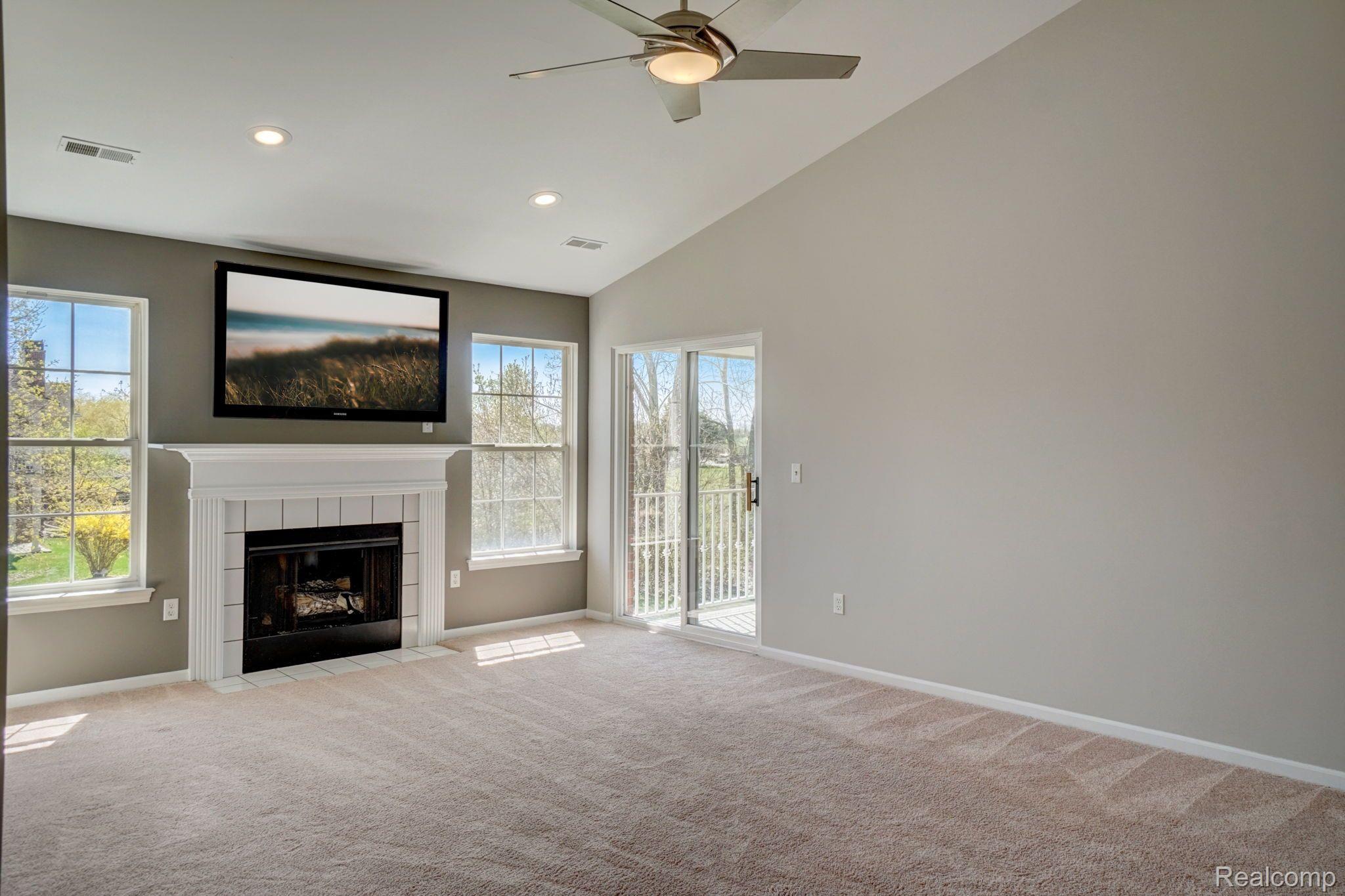 15454 CLAREMONT Drive N