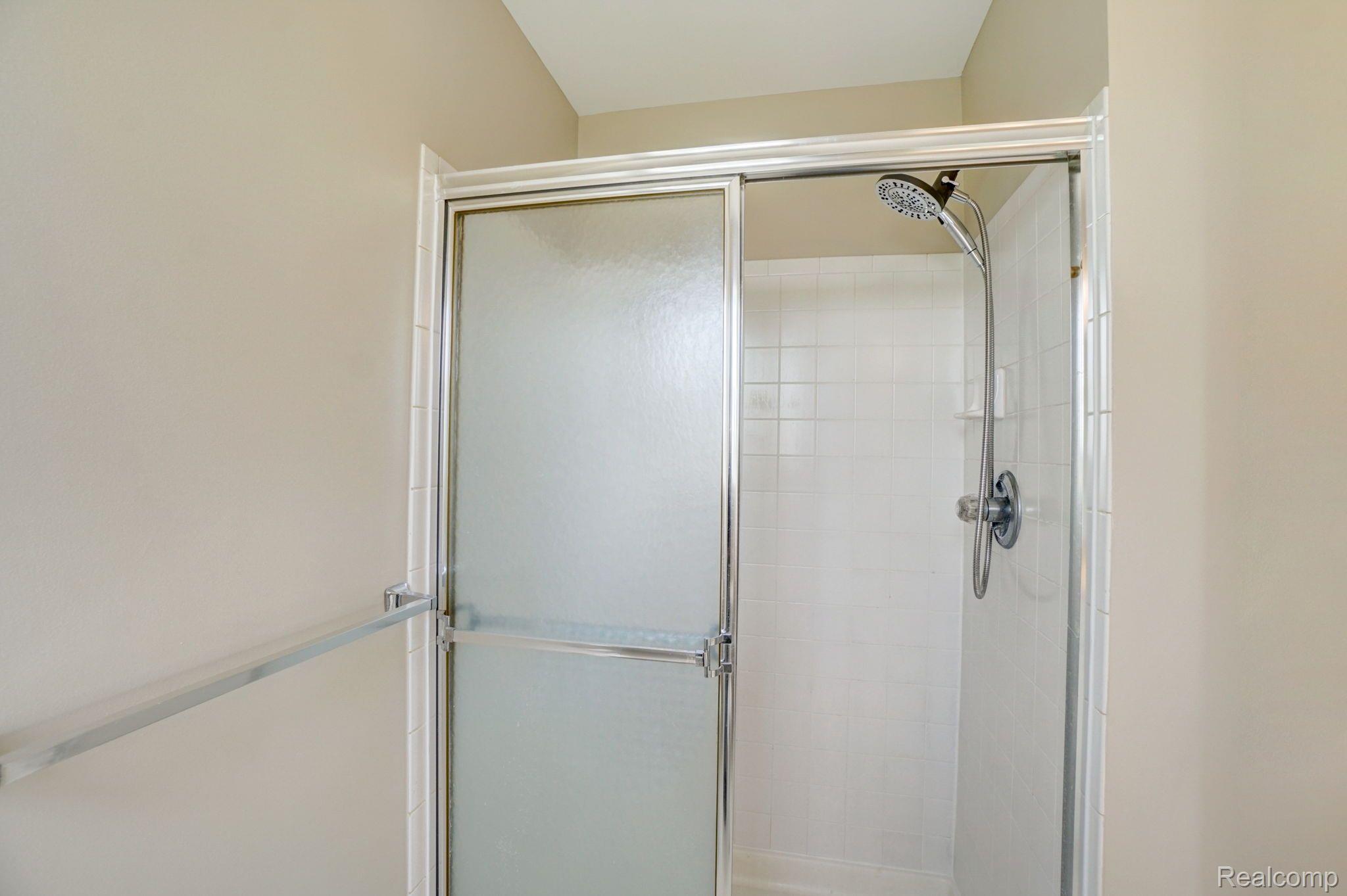 15454 CLAREMONT Drive N