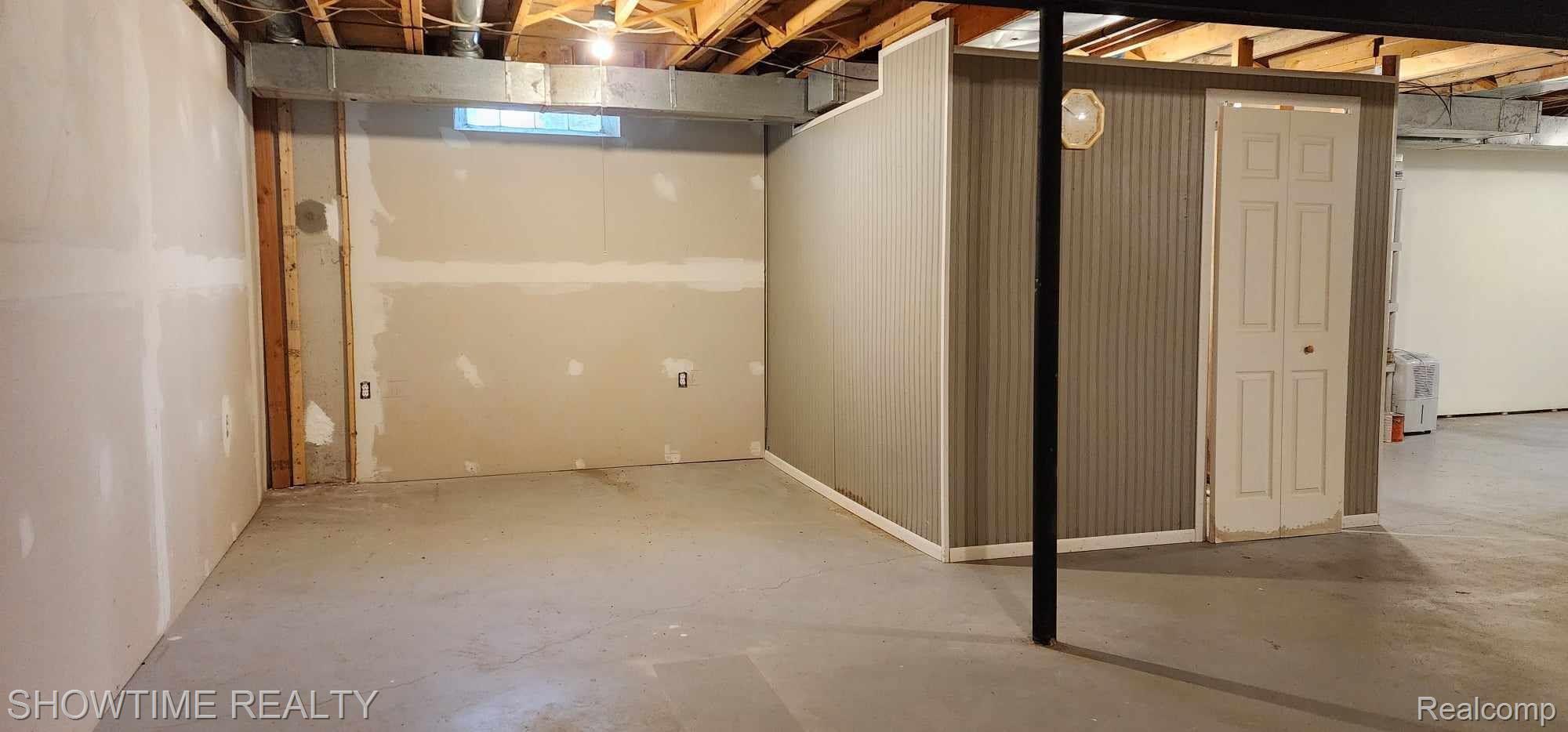 20550 LONGWOOD Drive