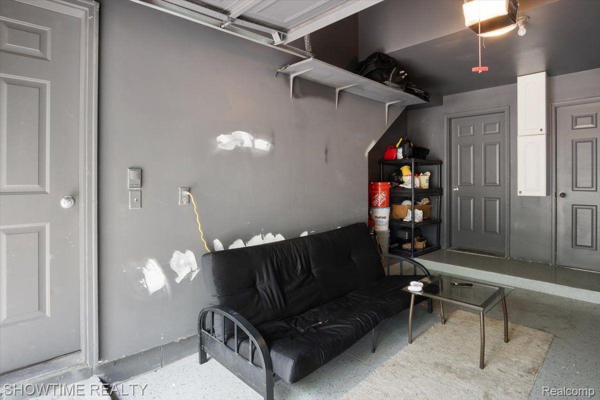 21067 COOPER Drive