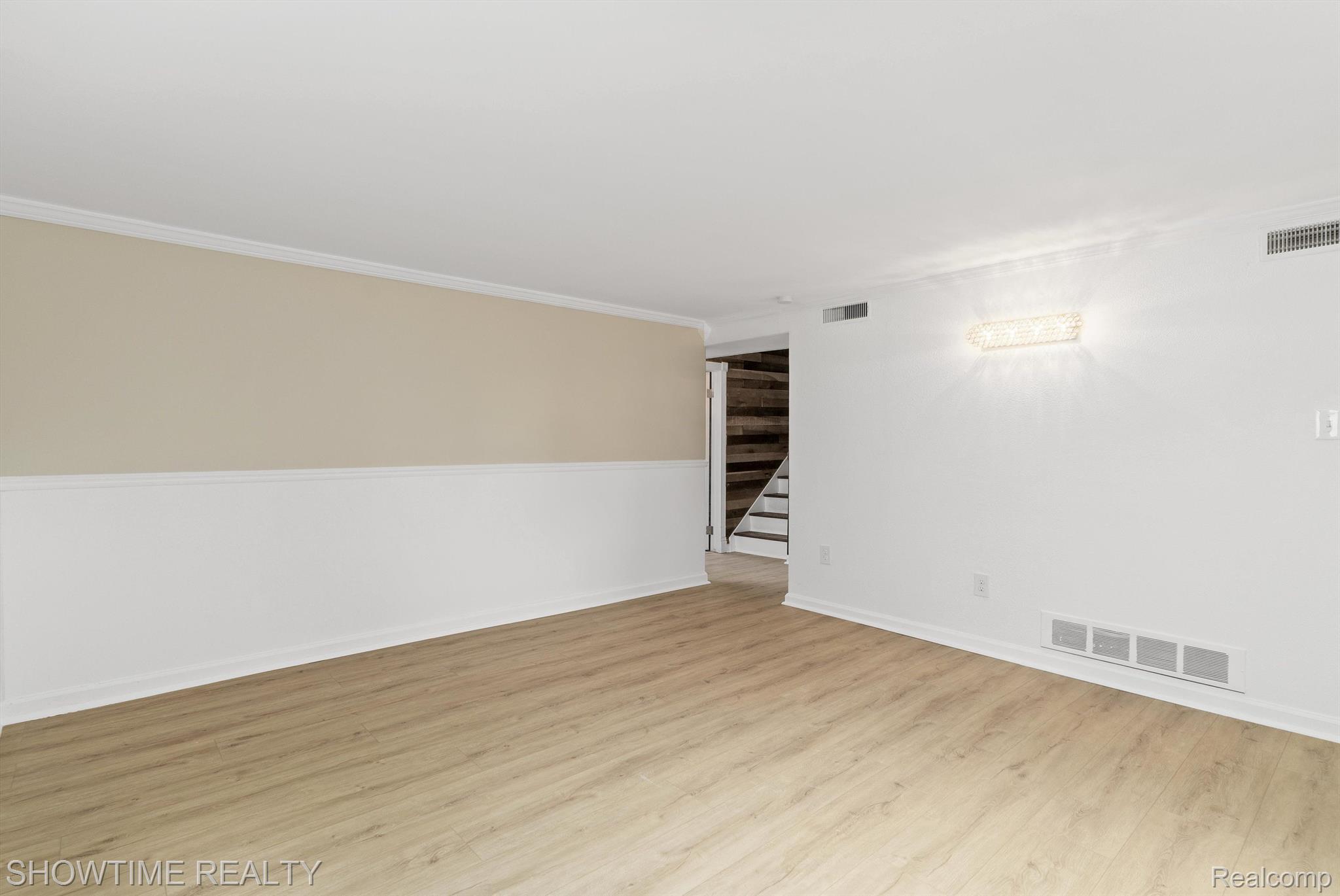 31741 HAZEL Street