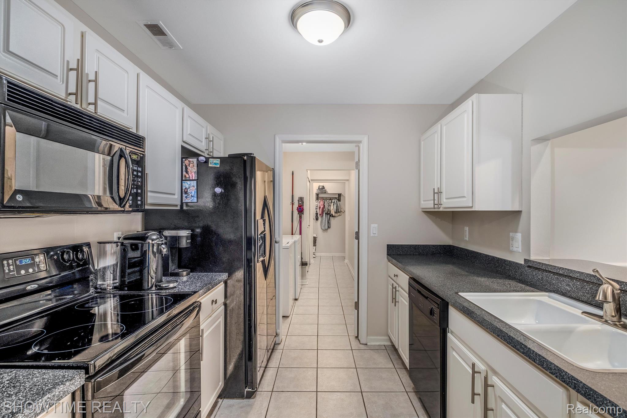 16864 GLENMOOR Boulevard