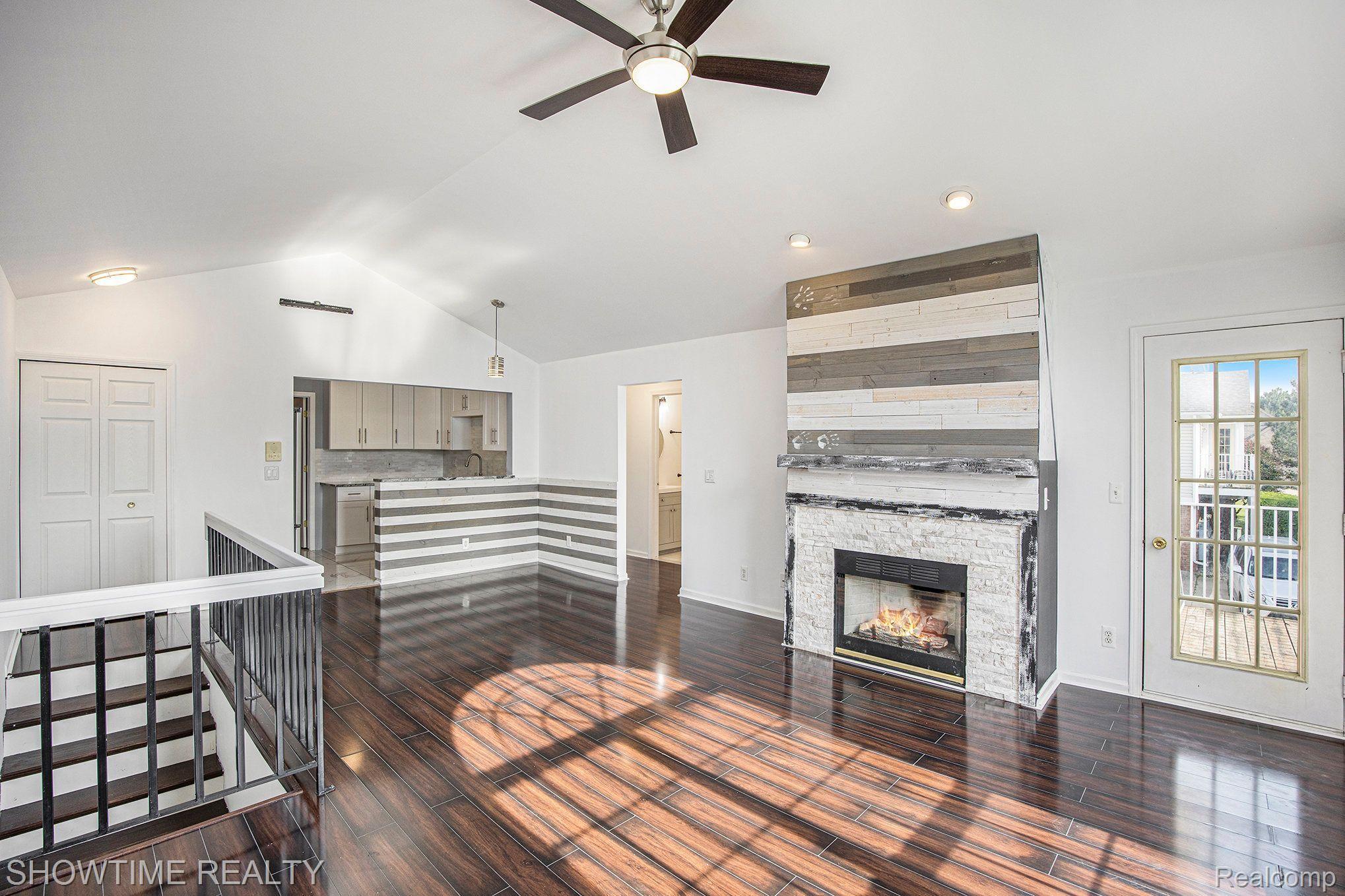 52332 STONERIDGE